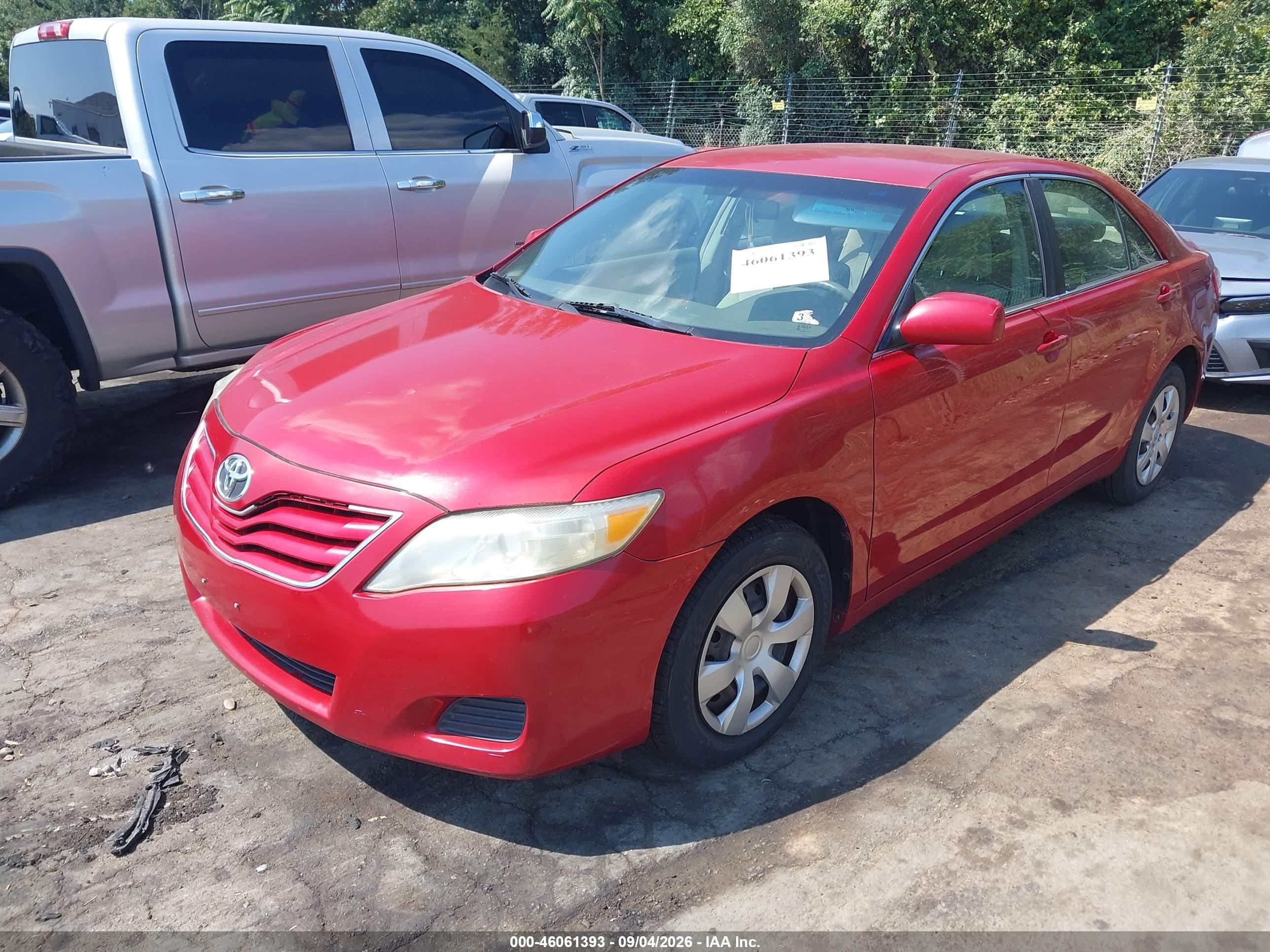2010 Toyota Camry Le Red vin: 4T1BF3EK4AU508402