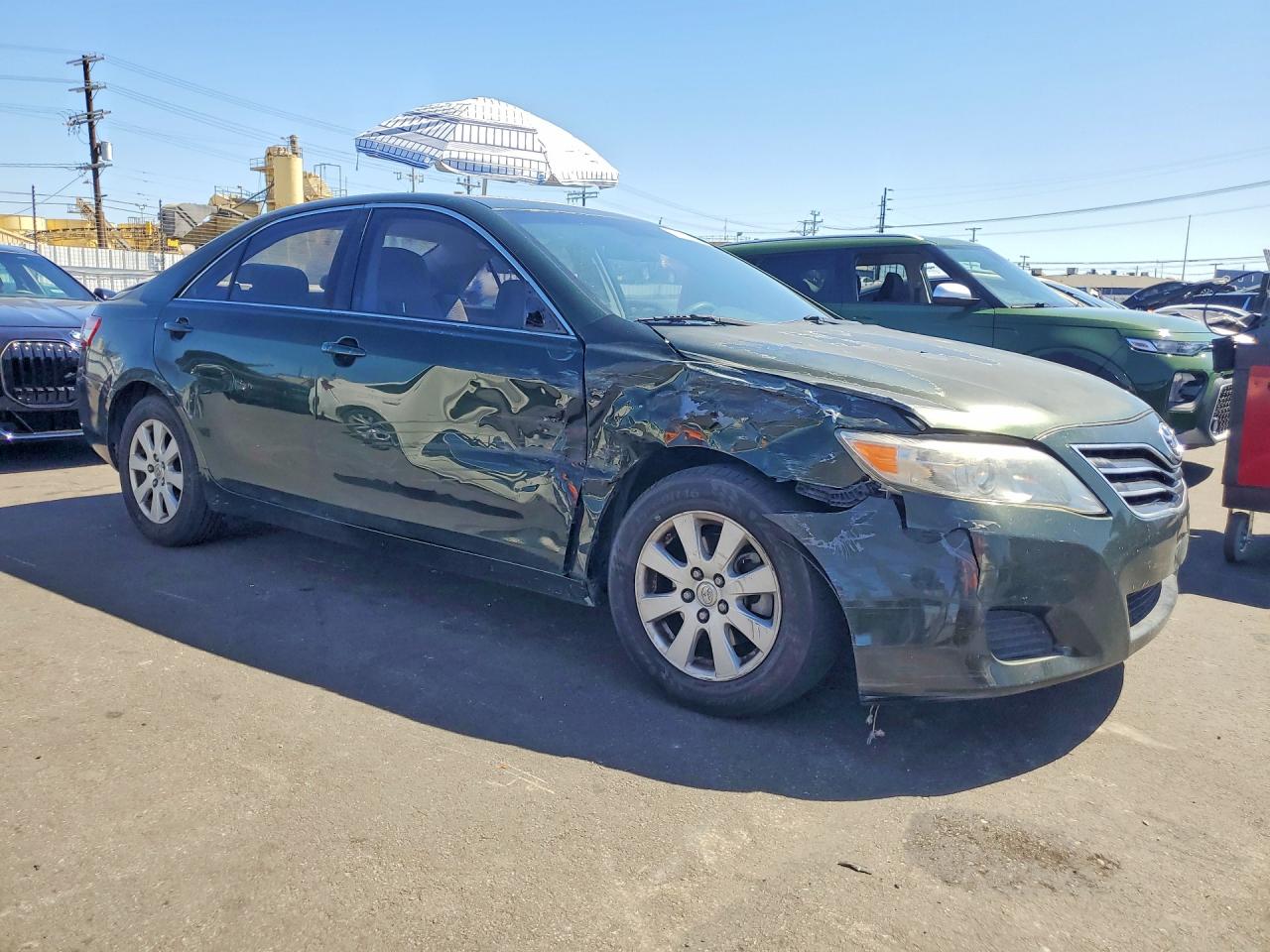 2010 Toyota Camry Le Green vin: 4T1BF3EK4AU550567