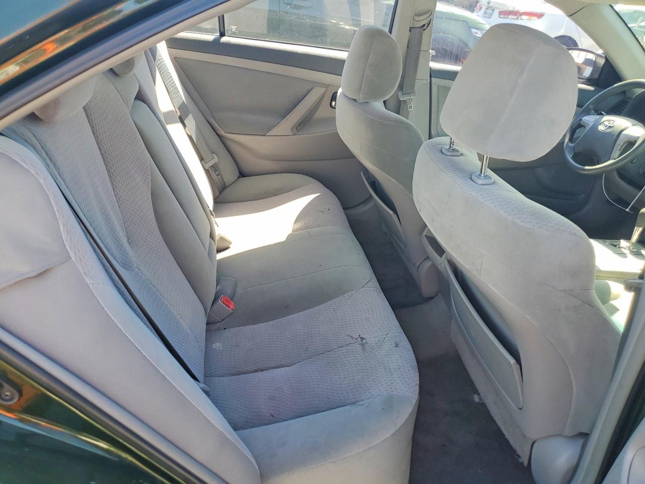 2010 Toyota Camry Le Green vin: 4T1BF3EK4AU550567