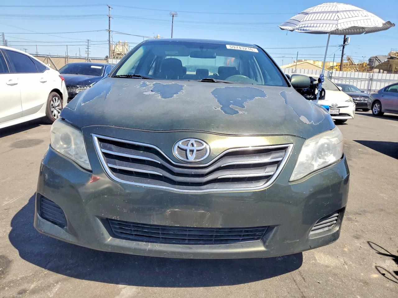 2010 Toyota Camry Le Green vin: 4T1BF3EK4AU550567