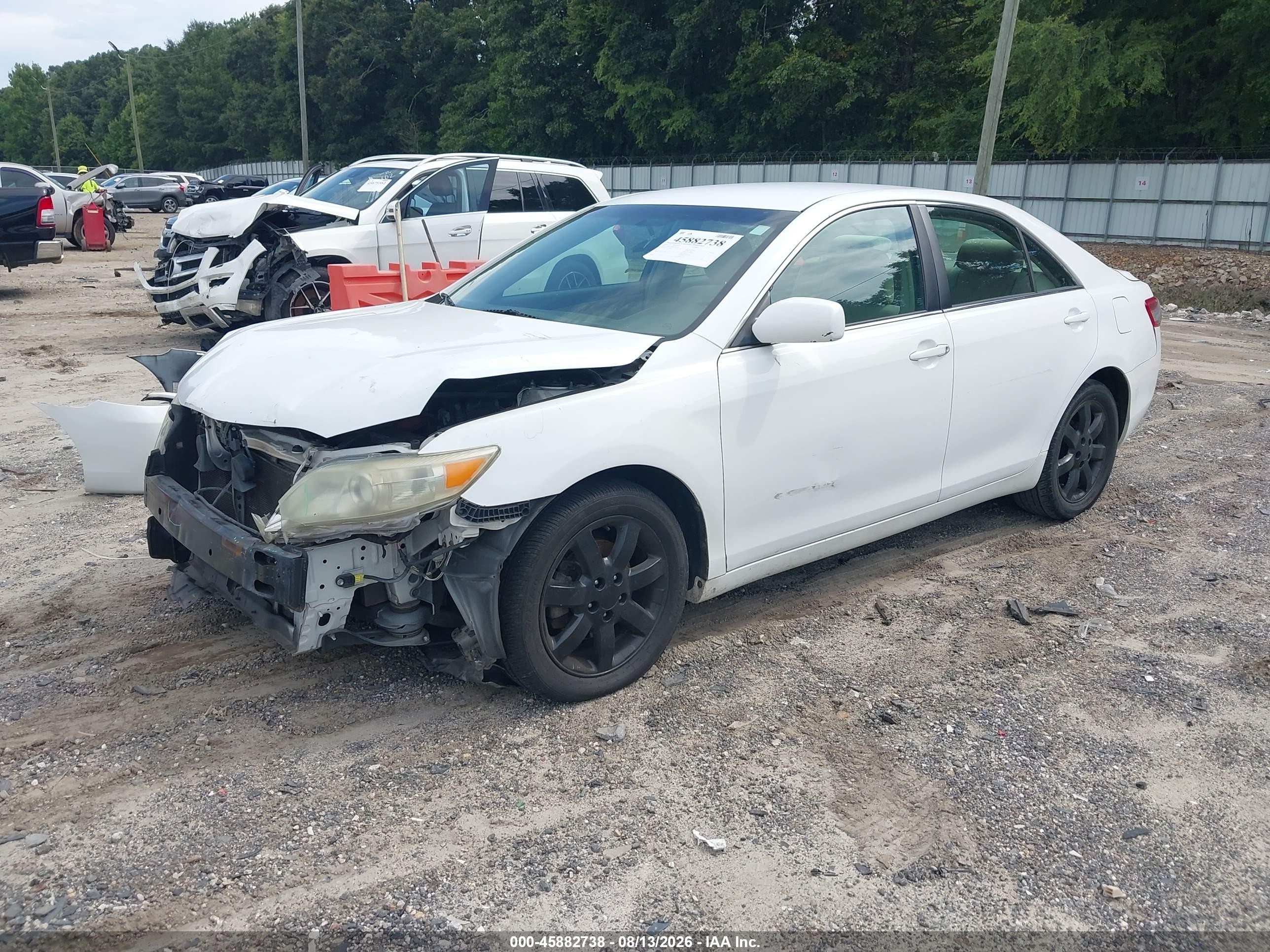 2010 Toyota Camry Le Белый vin: 4T1BF3EK4AU551928