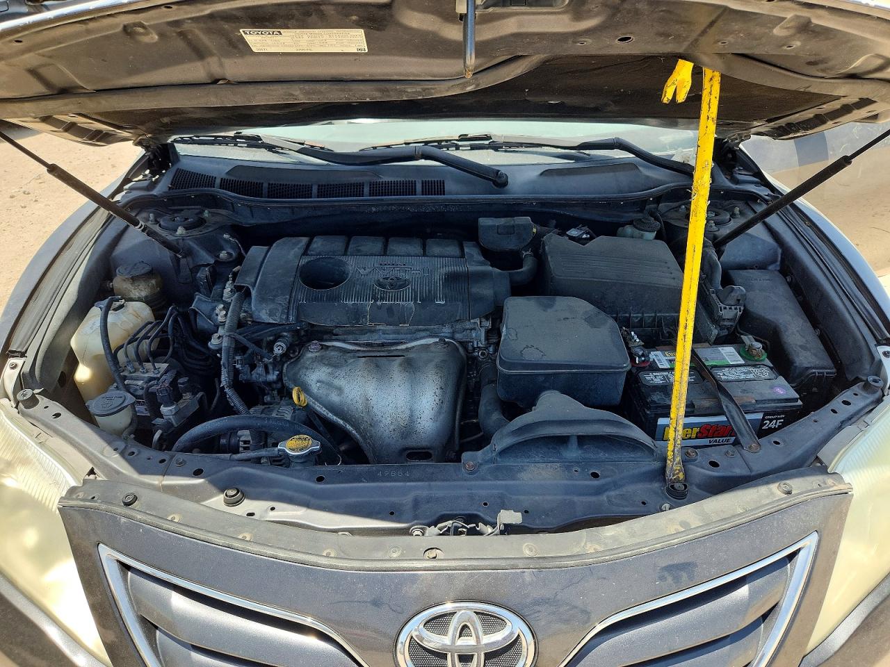 2011 Toyota Camry Le Gray vin: 4T1BF3EK4BU127103