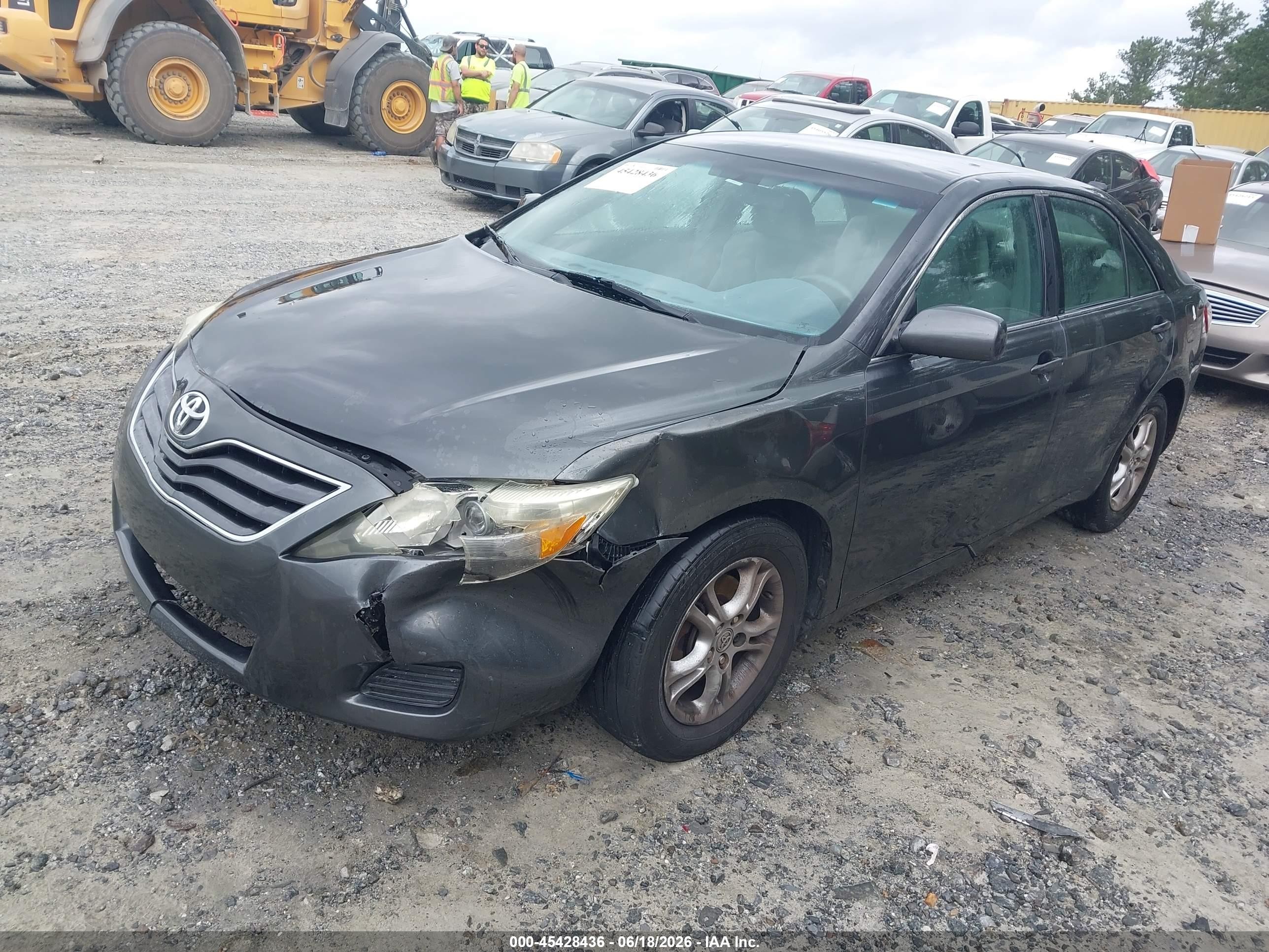 2011 Toyota Camry Le Gray vin: 4T1BF3EK4BU130244