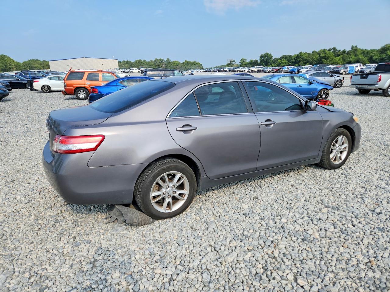 2011 Toyota Camry Le Gray vin: 4T1BF3EK4BU134777
