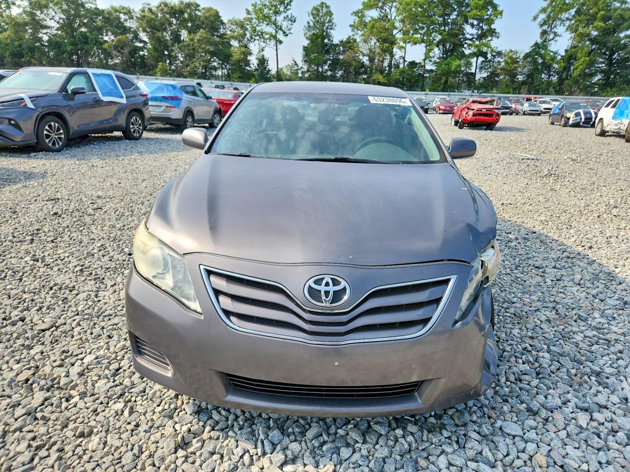 2011 Toyota Camry Le Gray vin: 4T1BF3EK4BU134777