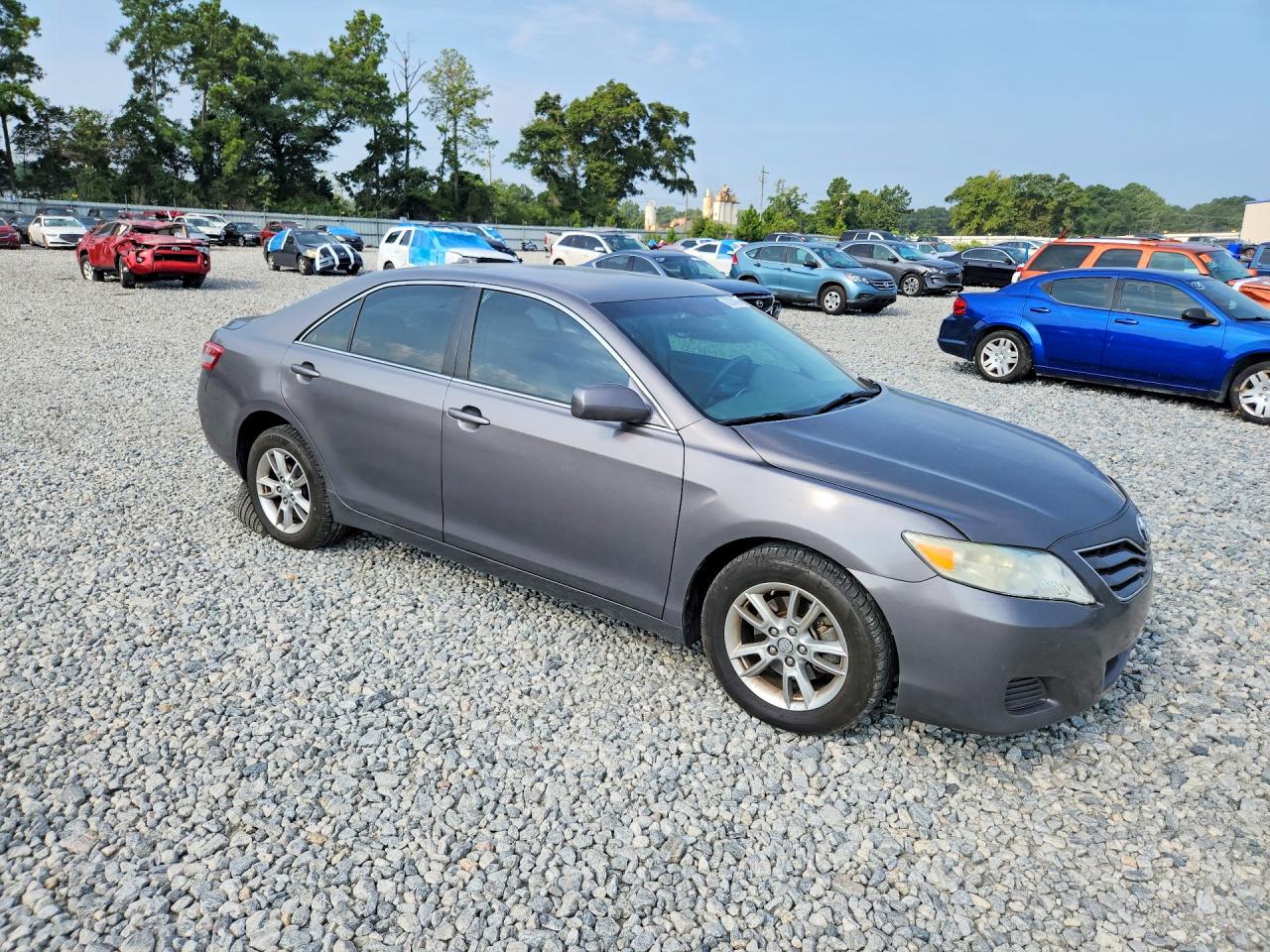 2011 Toyota Camry Le Gray vin: 4T1BF3EK4BU134777