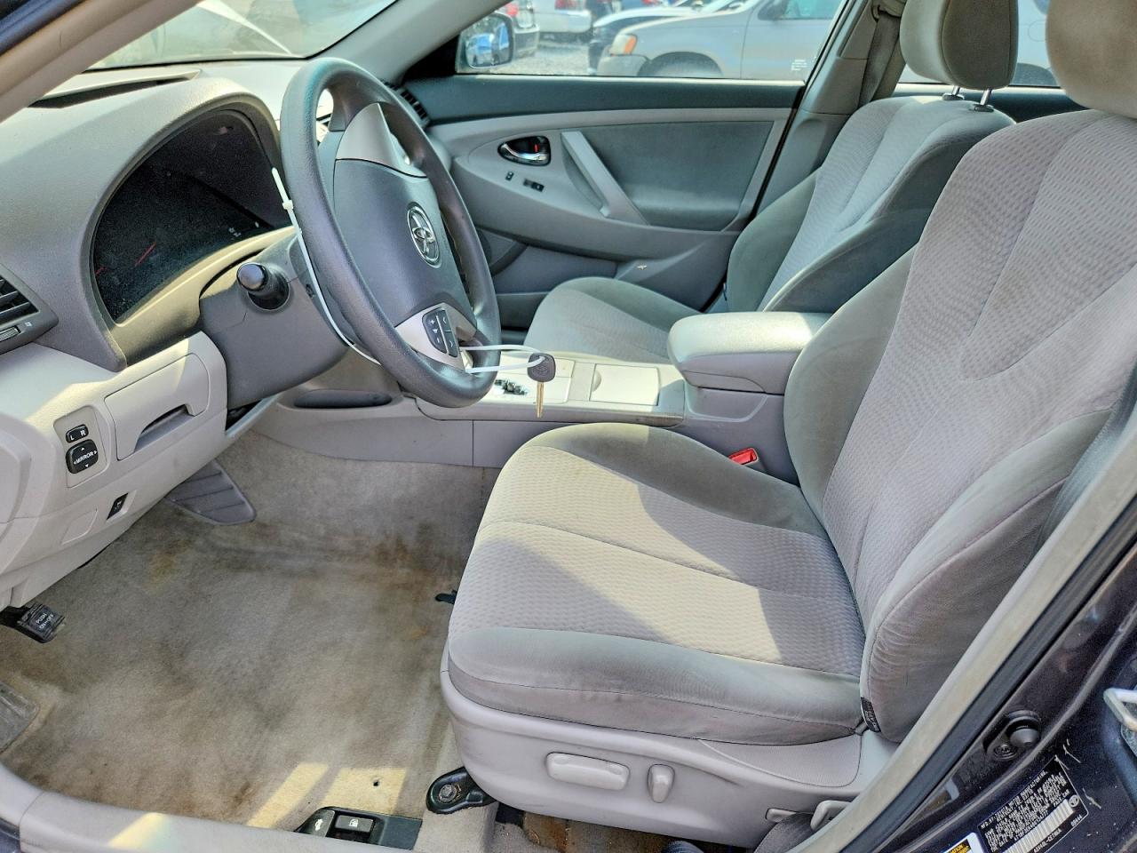 2011 Toyota Camry Le Gray vin: 4T1BF3EK4BU134777