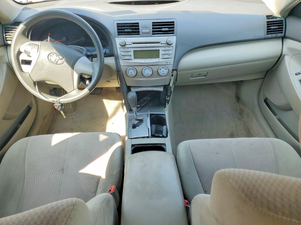 2011 Toyota Camry Gold vin: 4T1BF3EK4BU140384