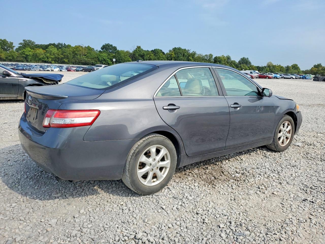 2011 Toyota Camry Le Серый vin: 4T1BF3EK4BU146802