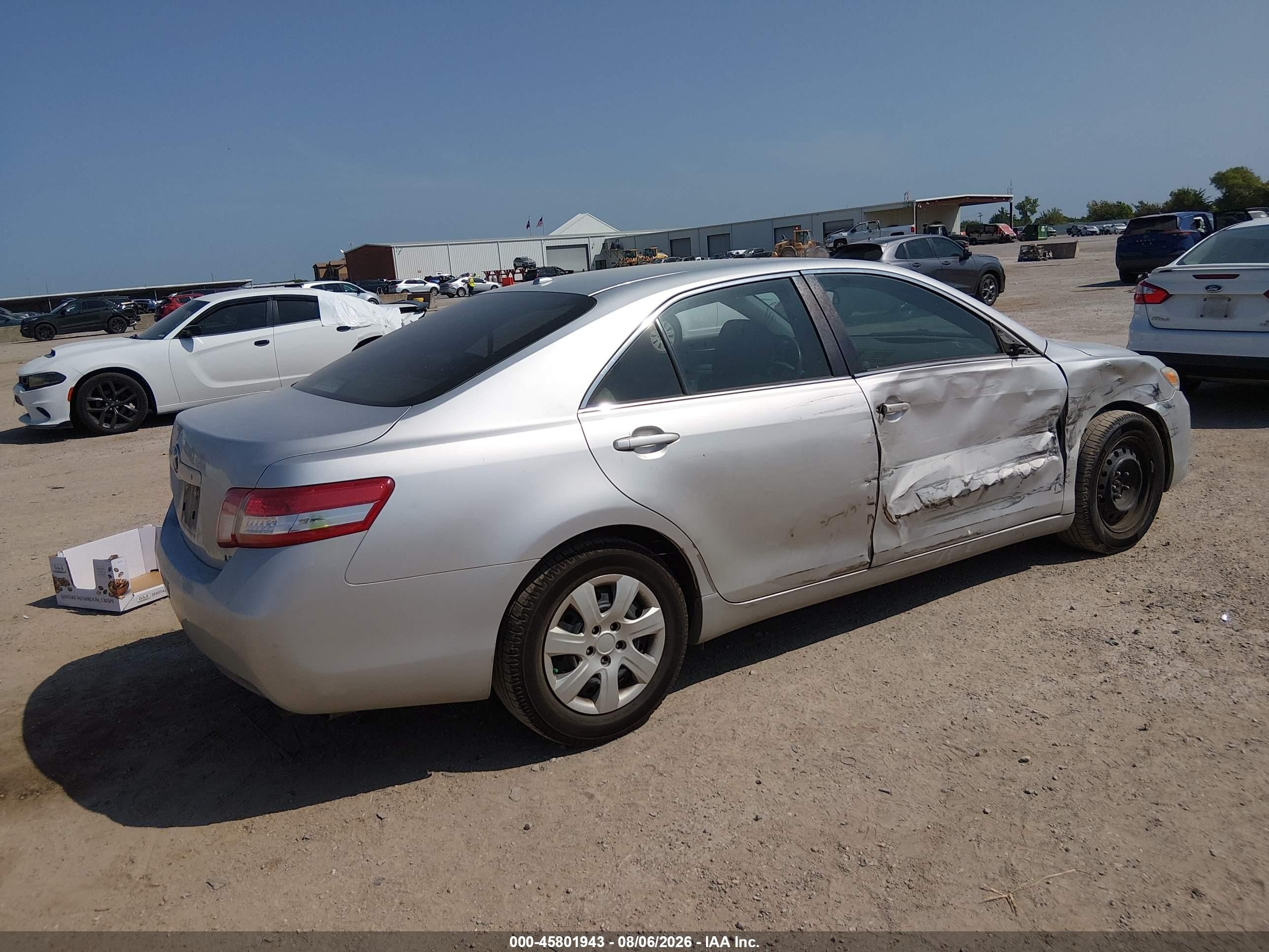 2011 Toyota Camry Le Серебряный vin: 4T1BF3EK4BU149036