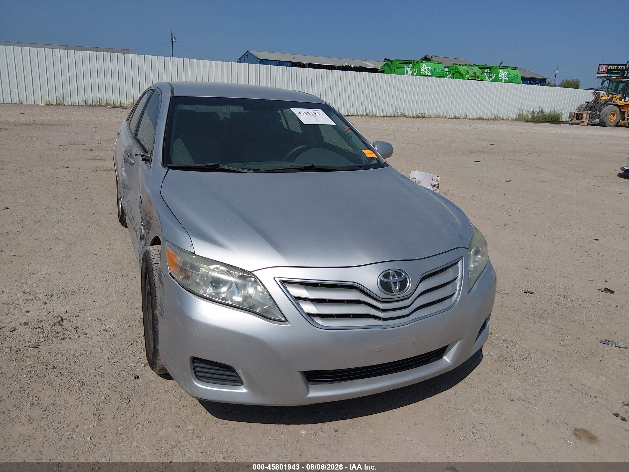 2011 Toyota Camry Le Серебряный vin: 4T1BF3EK4BU149036