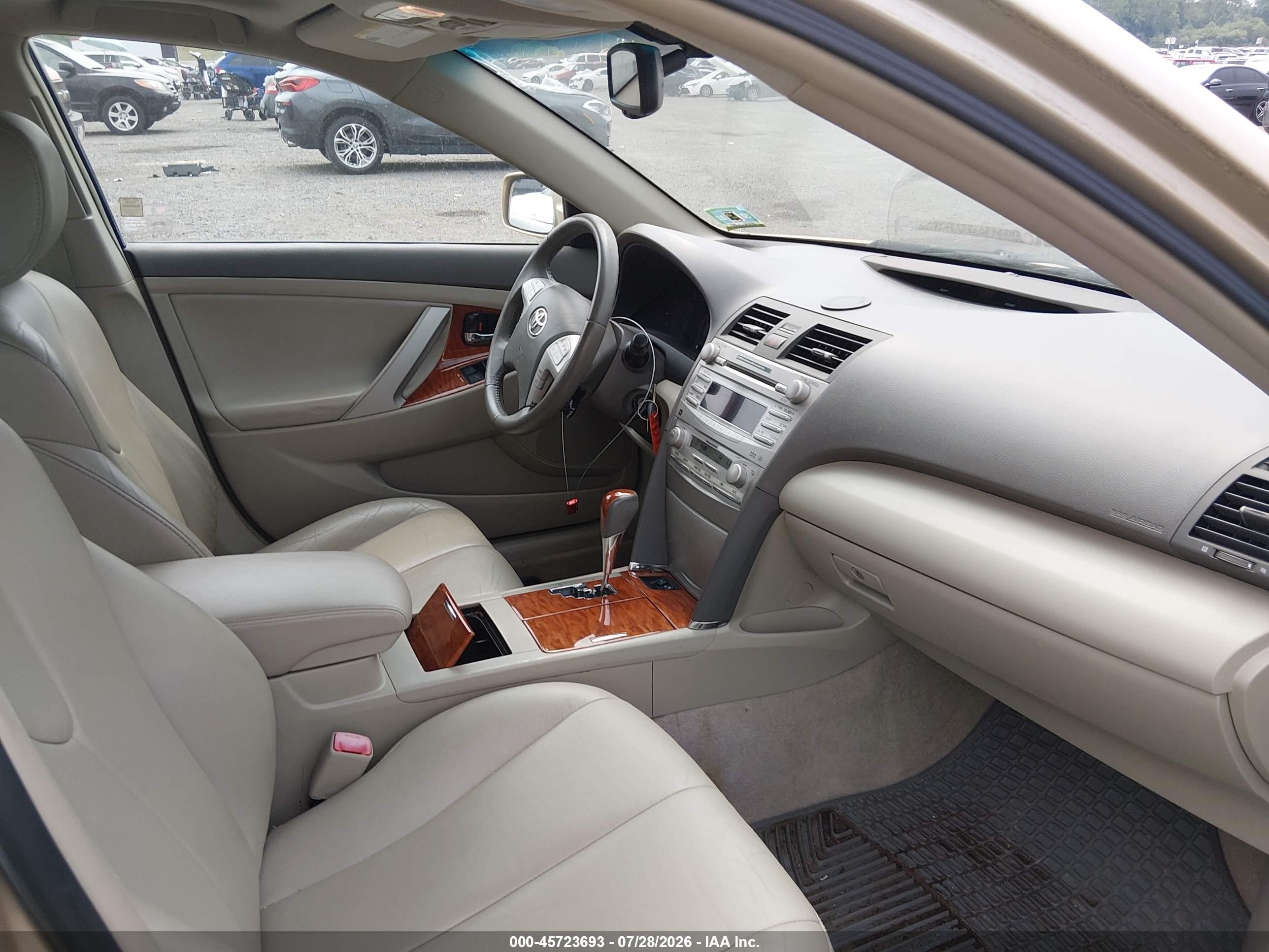 2011 Toyota Camry Xle Champagne vin: 4T1BF3EK4BU157329