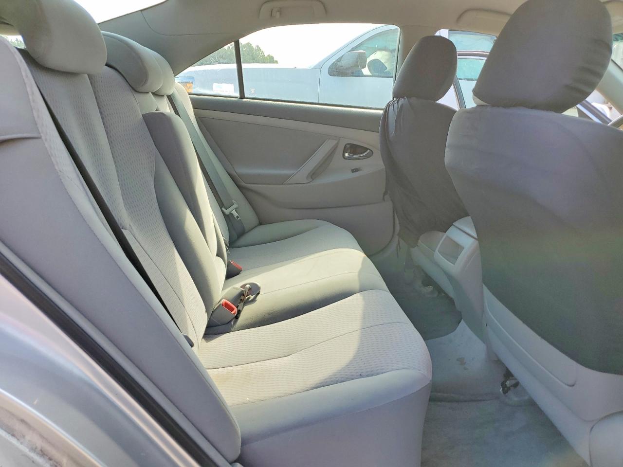 2011 Toyota Camry Le Silver vin: 4T1BF3EK4BU169173