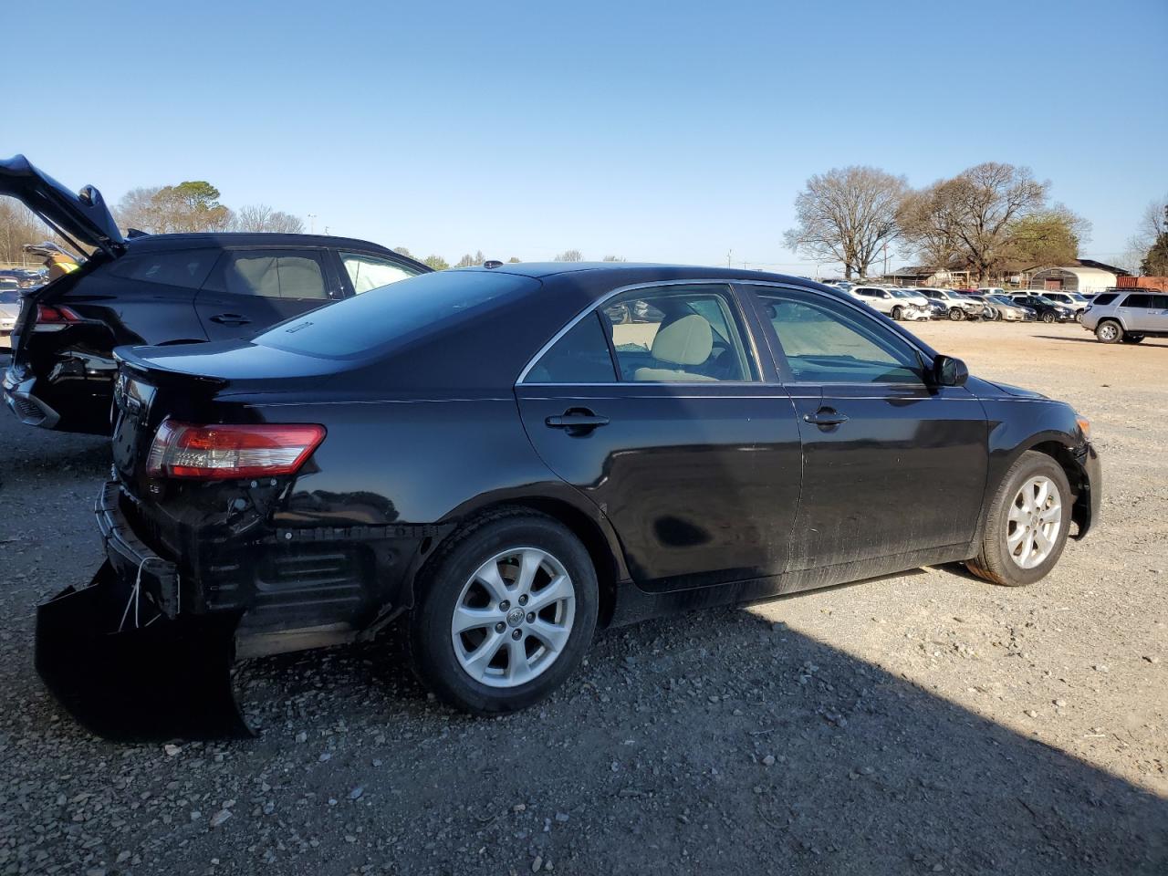 2011 Toyota Camry Base Черный vin: 4T1BF3EK4BU172199