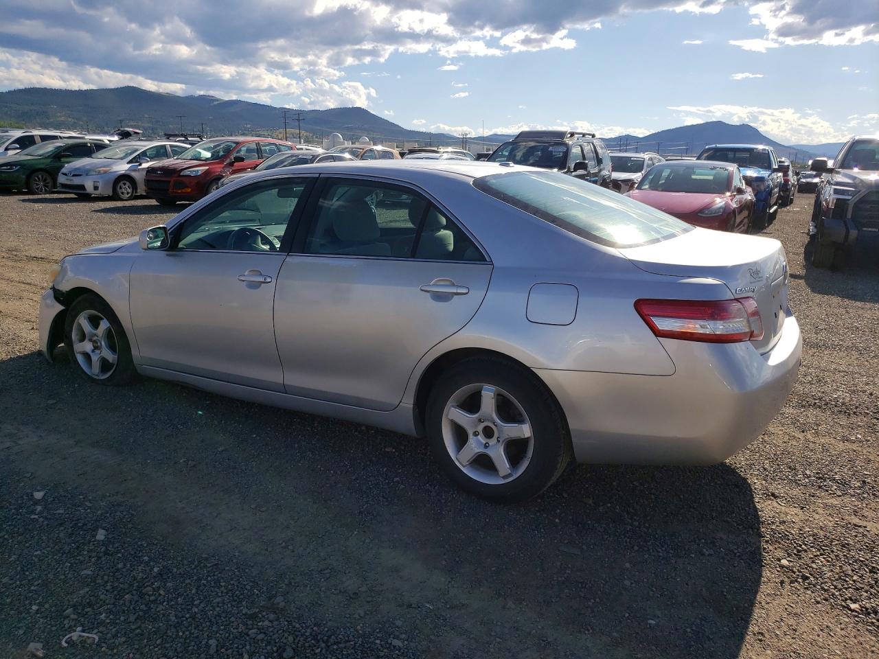 2011 Toyota Camry Le Silver vin: 4T1BF3EK4BU176009