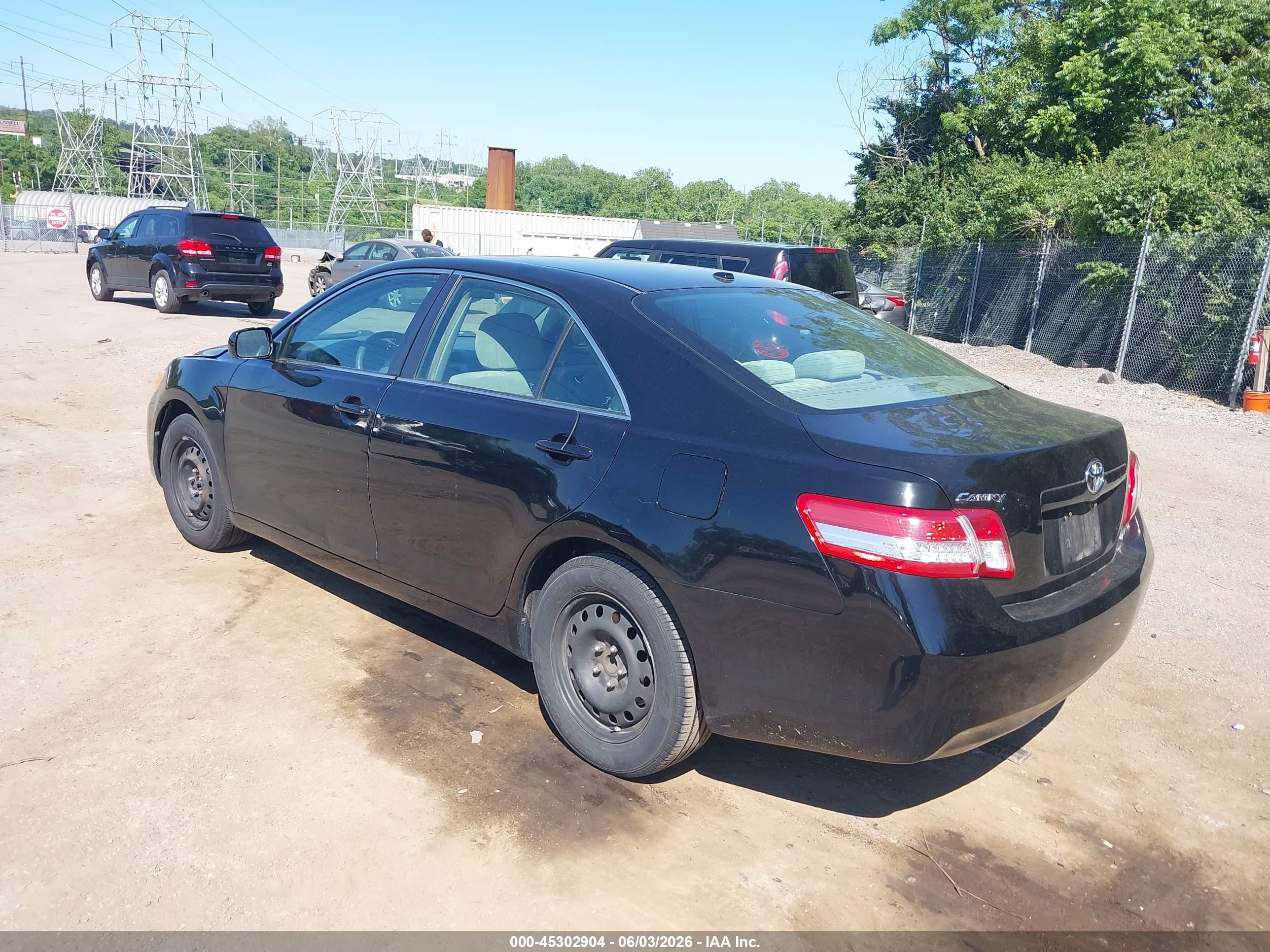 2011 Toyota Camry Le Black vin: 4T1BF3EK4BU182327