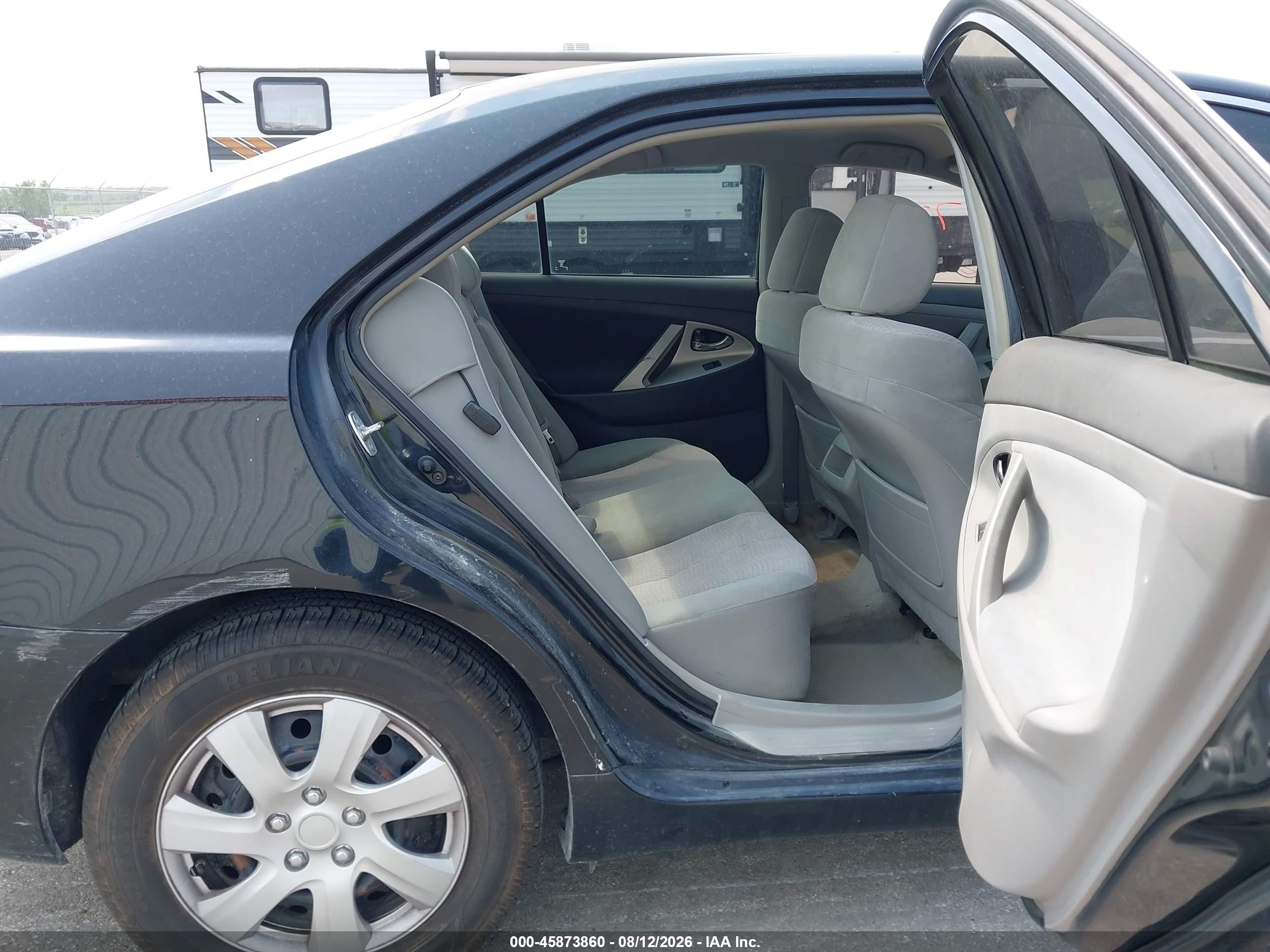 2011 Toyota Camry Le Black vin: 4T1BF3EK4BU184000