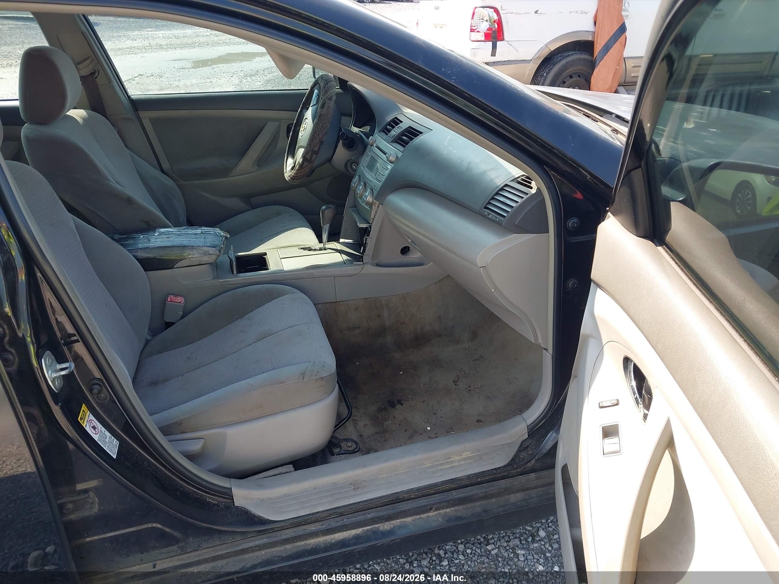 2011 Toyota Camry   Black vin: 4T1BF3EK4BU190721