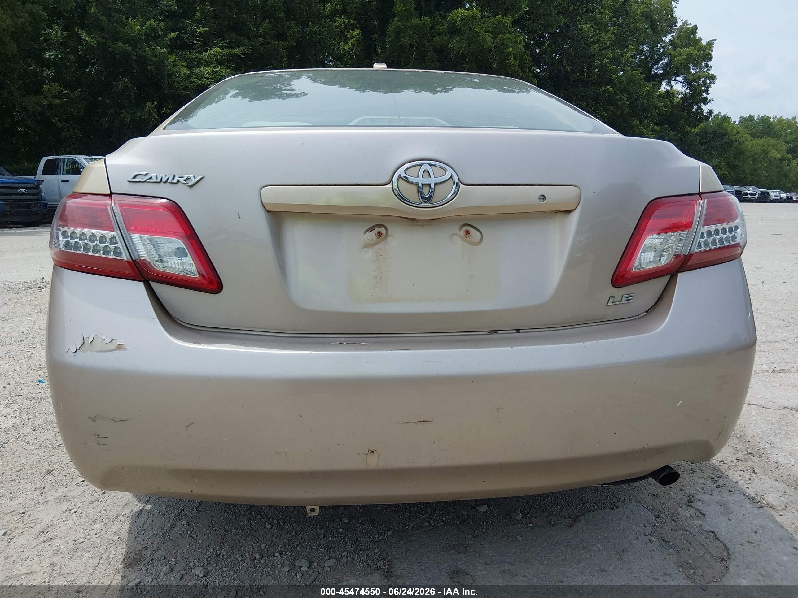 2011 Toyota Camry Le Золотой vin: 4T1BF3EK4BU198673