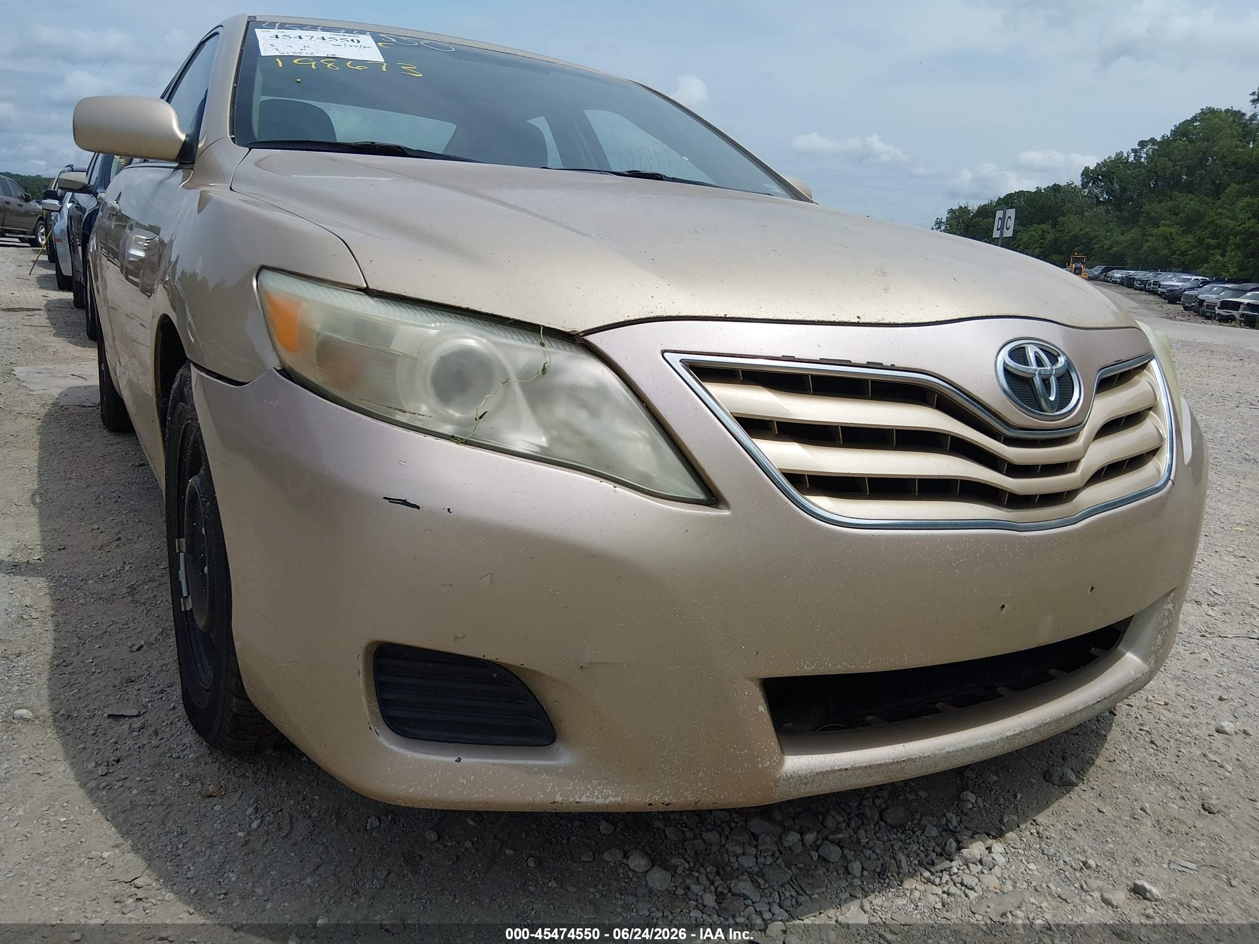 2011 Toyota Camry Le Золотой vin: 4T1BF3EK4BU198673