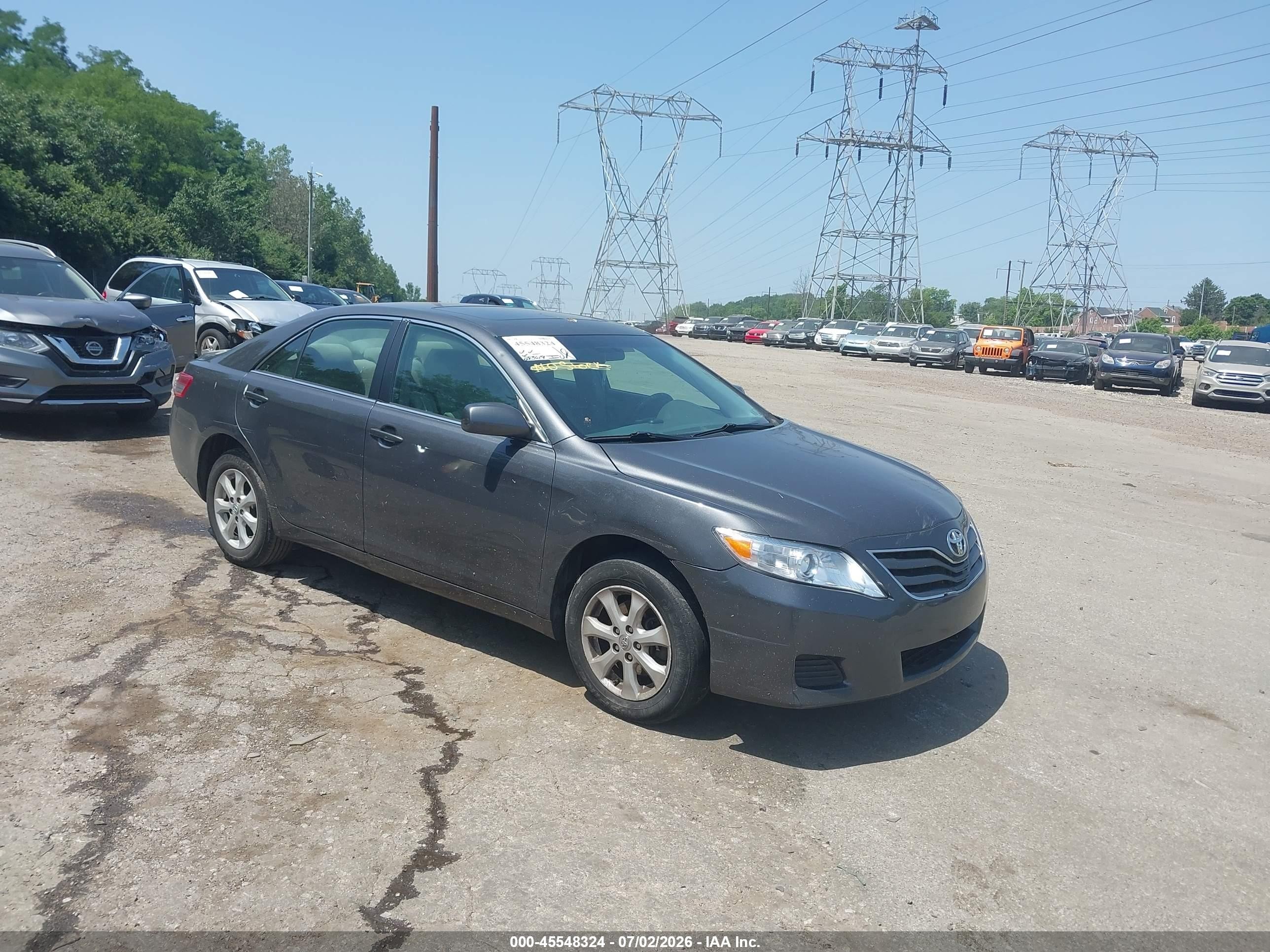2011 Toyota Camry Le Серый vin: 4T1BF3EK4BU206559