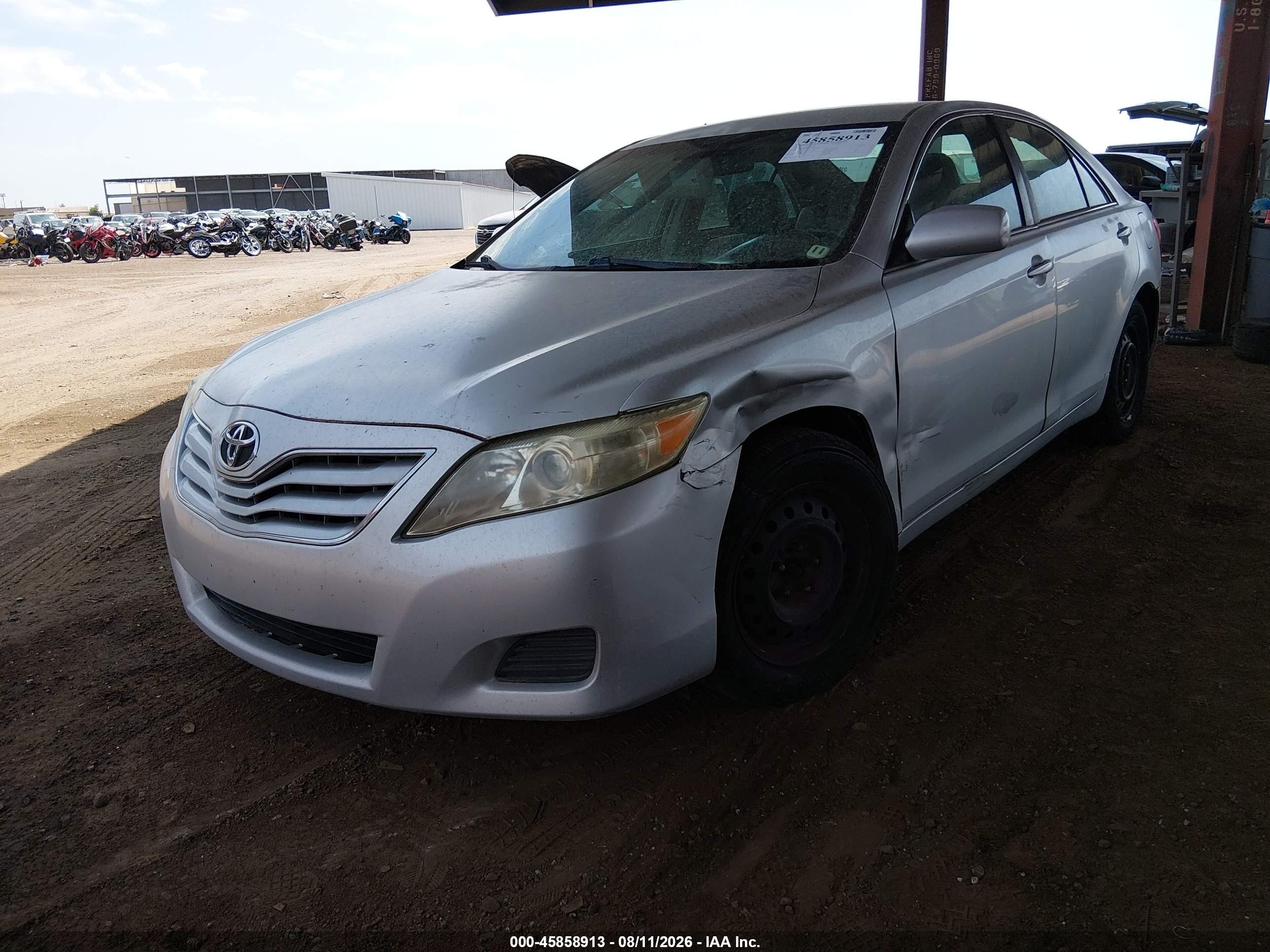 2011 Toyota Camry Le Silver vin: 4T1BF3EK4BU212684
