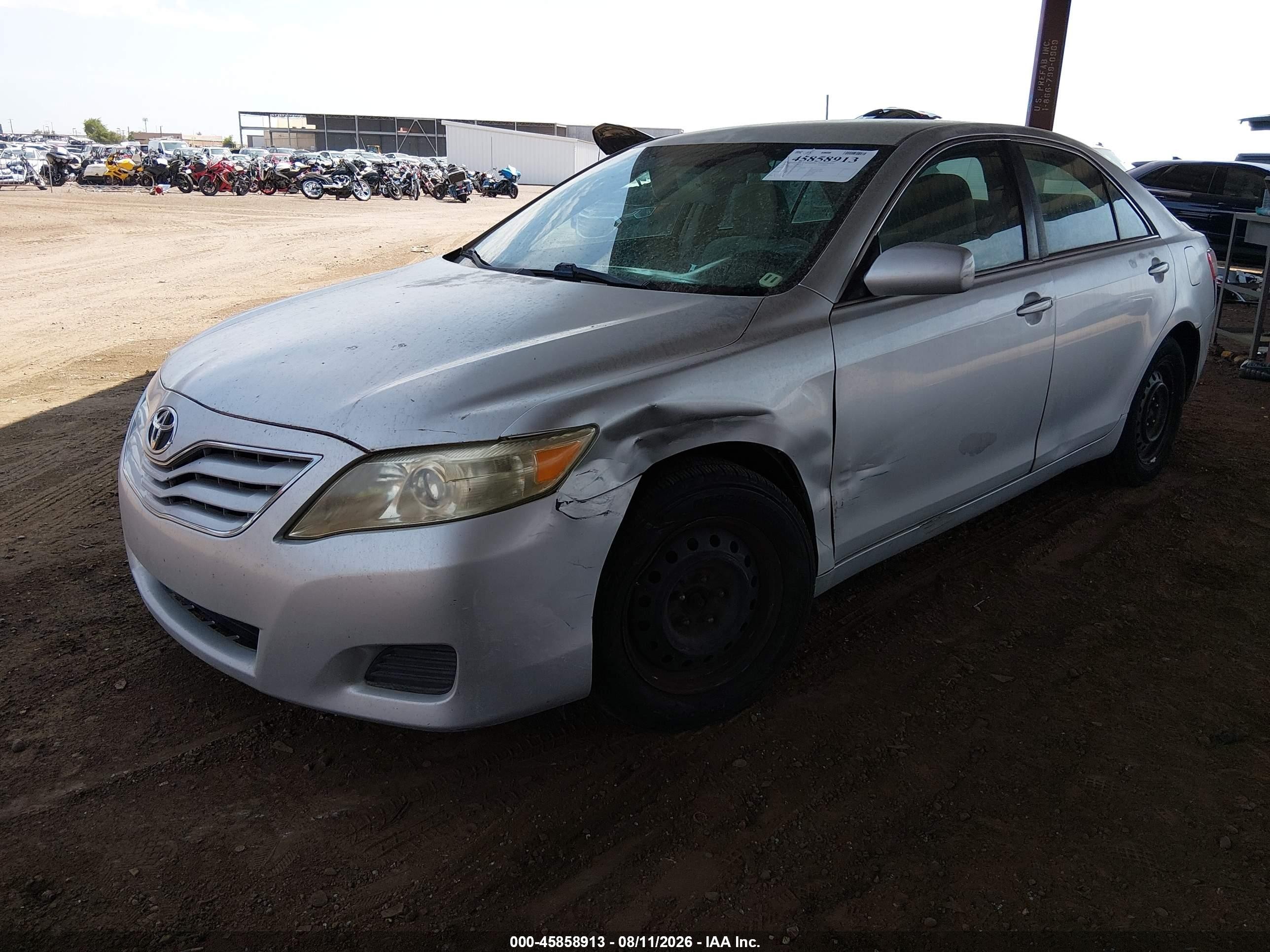 2011 Toyota Camry Le Silver vin: 4T1BF3EK4BU212684