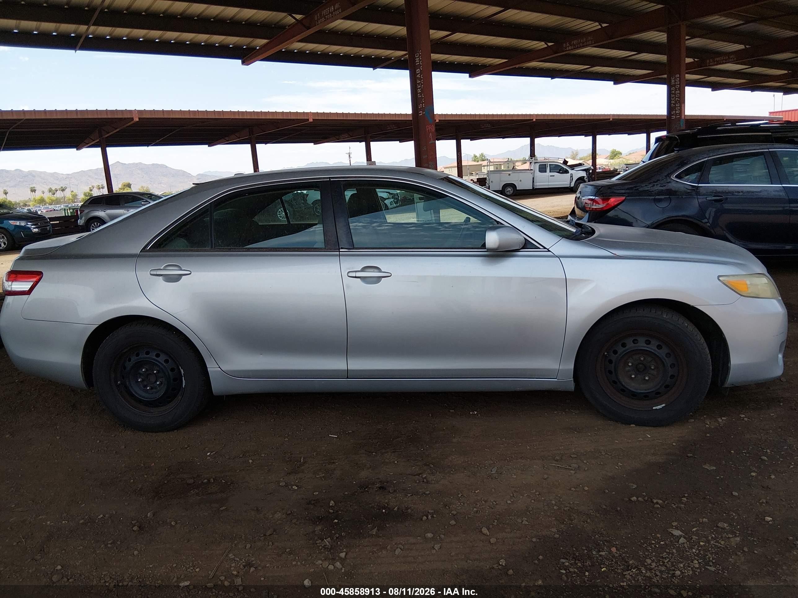 2011 Toyota Camry Le Silver vin: 4T1BF3EK4BU212684