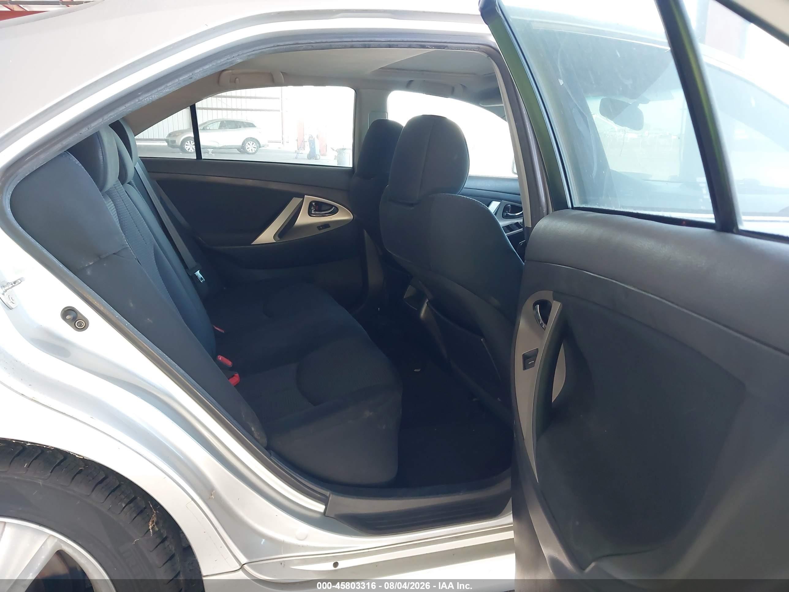 2011 Toyota Camry Se Silver vin: 4T1BF3EK4BU222177