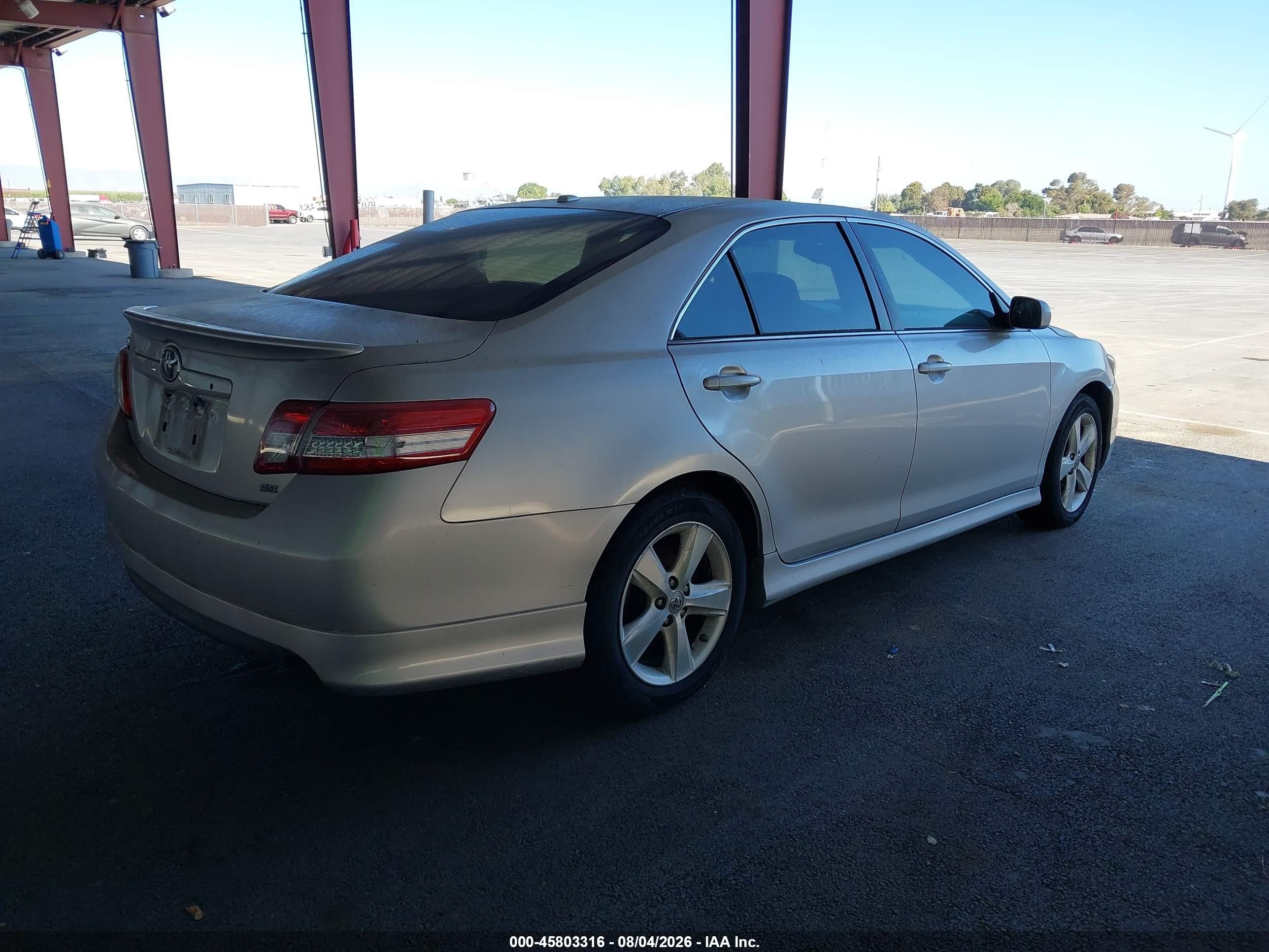 2011 Toyota Camry Se Silver vin: 4T1BF3EK4BU222177
