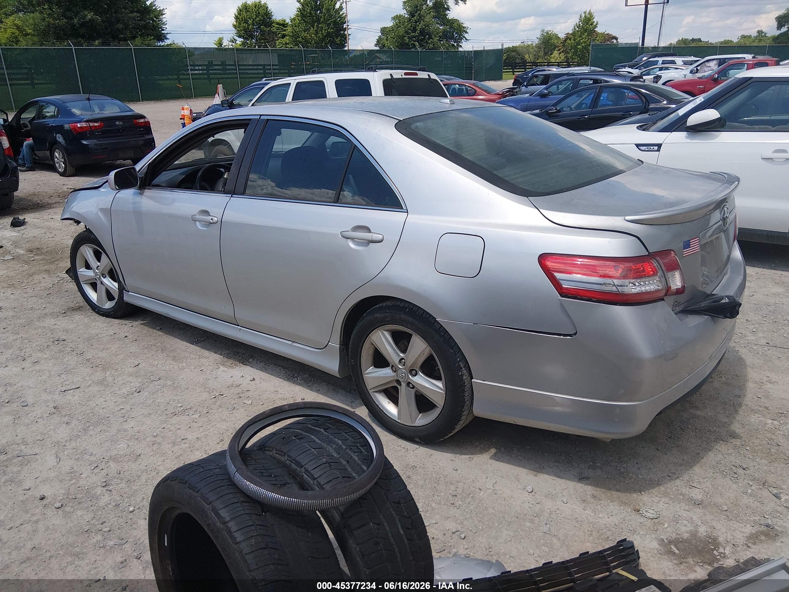 2011 Toyota Camry Se Silver vin: 4T1BF3EK4BU231378