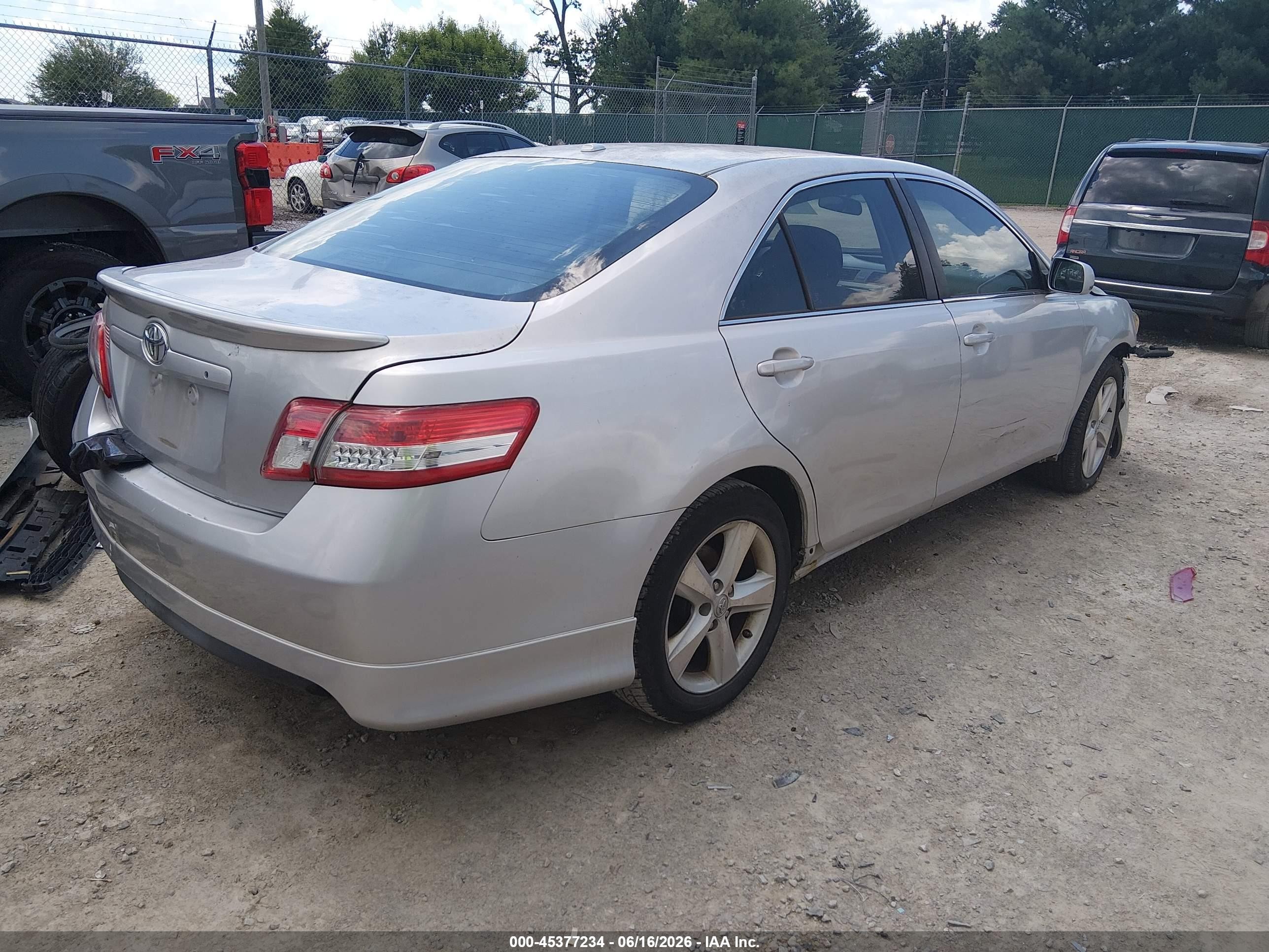 2011 Toyota Camry Se Silver vin: 4T1BF3EK4BU231378