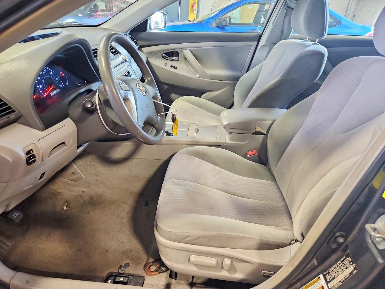 2011 Toyota Camry Le Charcoal vin: 4T1BF3EK4BU598880