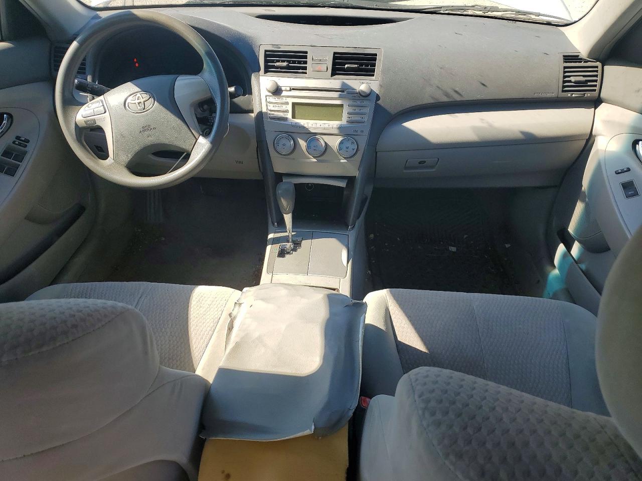 2011 Toyota Camry Le White vin: 4T1BF3EK4BU601034