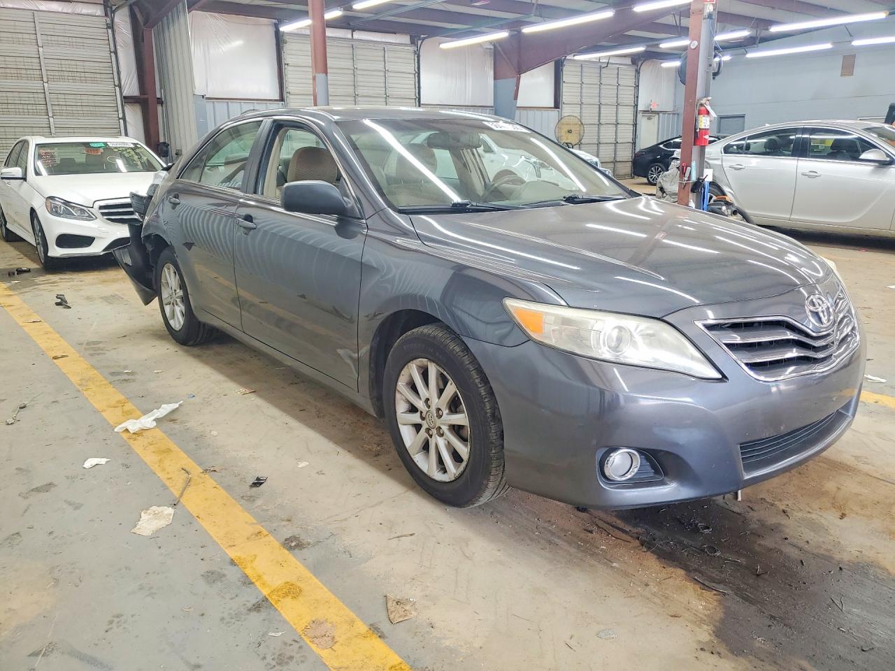 2011 Toyota Camry Xle Blue vin: 4T1BF3EK4BU605598