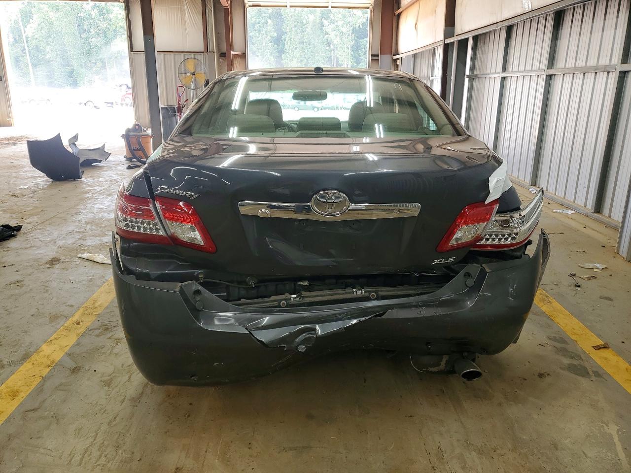 2011 Toyota Camry Xle Blue vin: 4T1BF3EK4BU605598