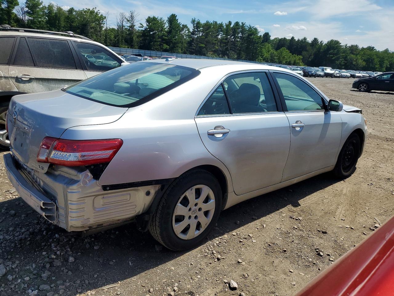 2011 Toyota Camry Le Серебряный vin: 4T1BF3EK4BU608209