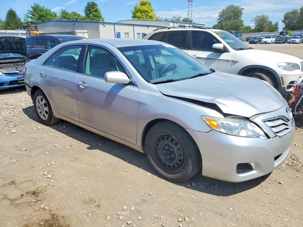 2011 Toyota Camry Le Серебряный vin: 4T1BF3EK4BU608209