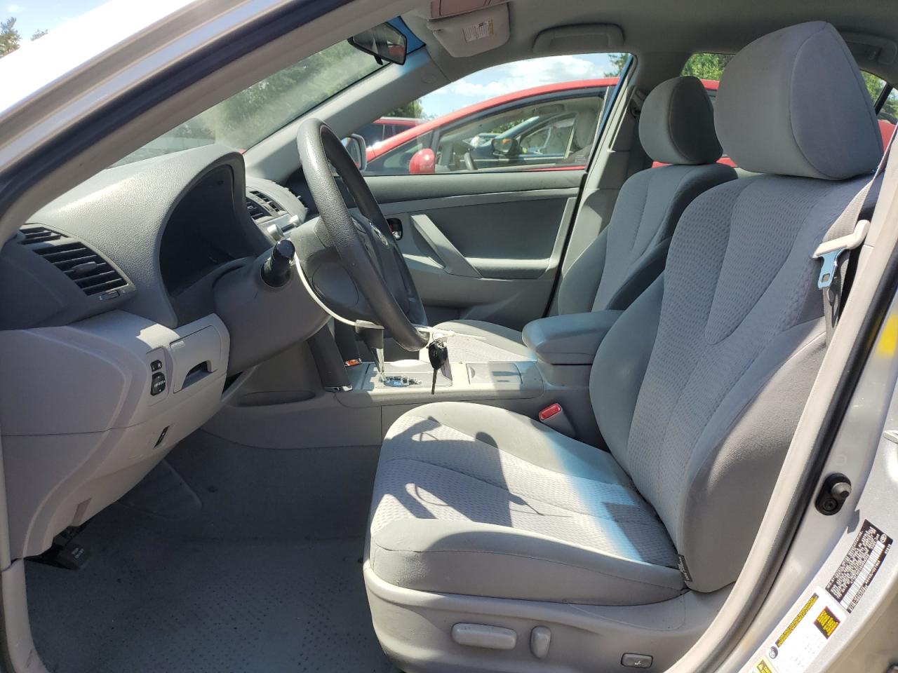 2011 Toyota Camry Le Серебряный vin: 4T1BF3EK4BU608209