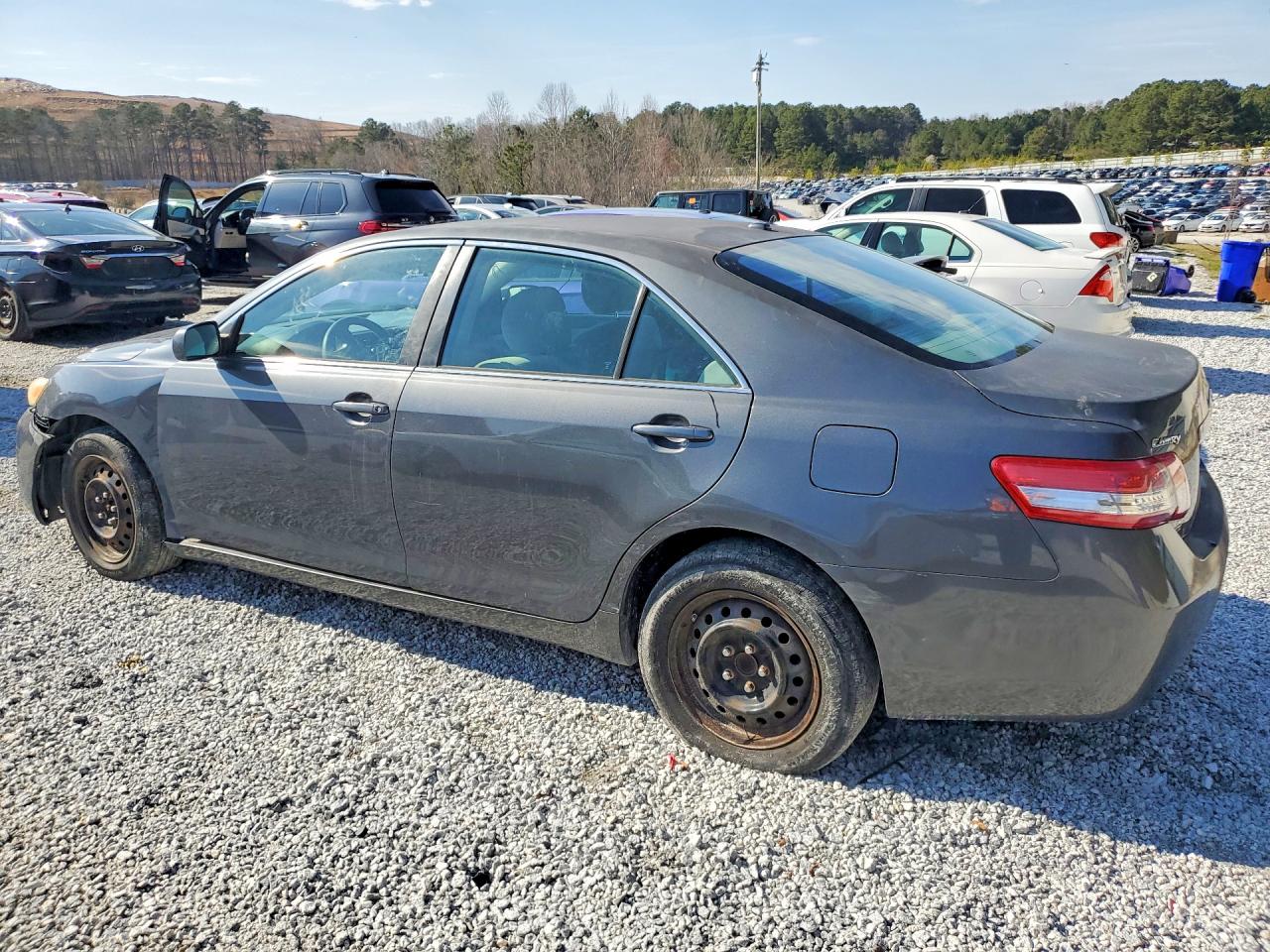 2011 Toyota Camry Le Gray vin: 4T1BF3EK4BU610106
