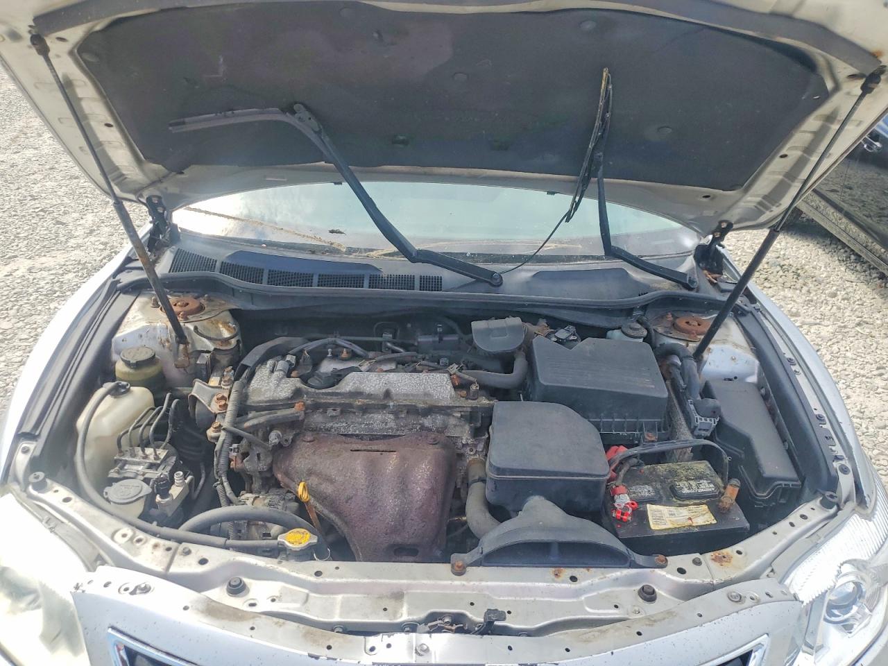 2011 Toyota Camry Le Silver vin: 4T1BF3EK4BU614155