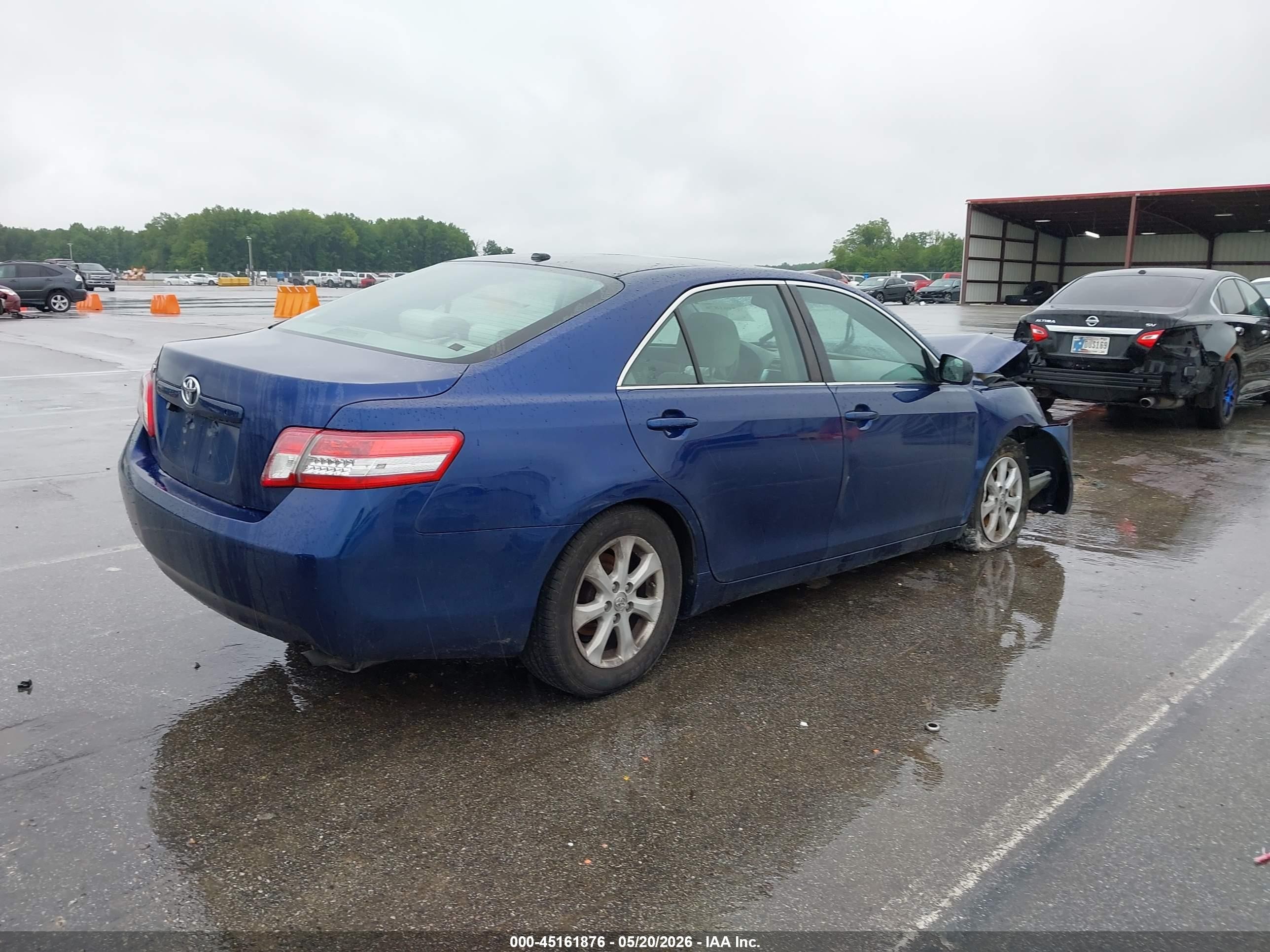 2011 Toyota Camry Le Blue vin: 4T1BF3EK4BU621851