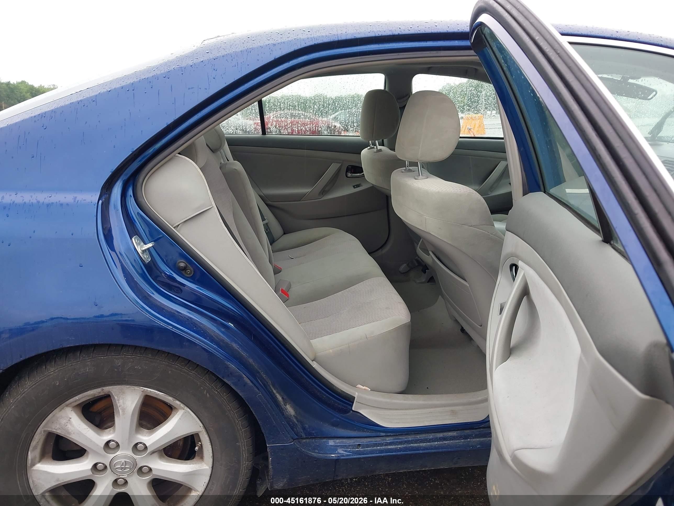 2011 Toyota Camry Le Blue vin: 4T1BF3EK4BU621851