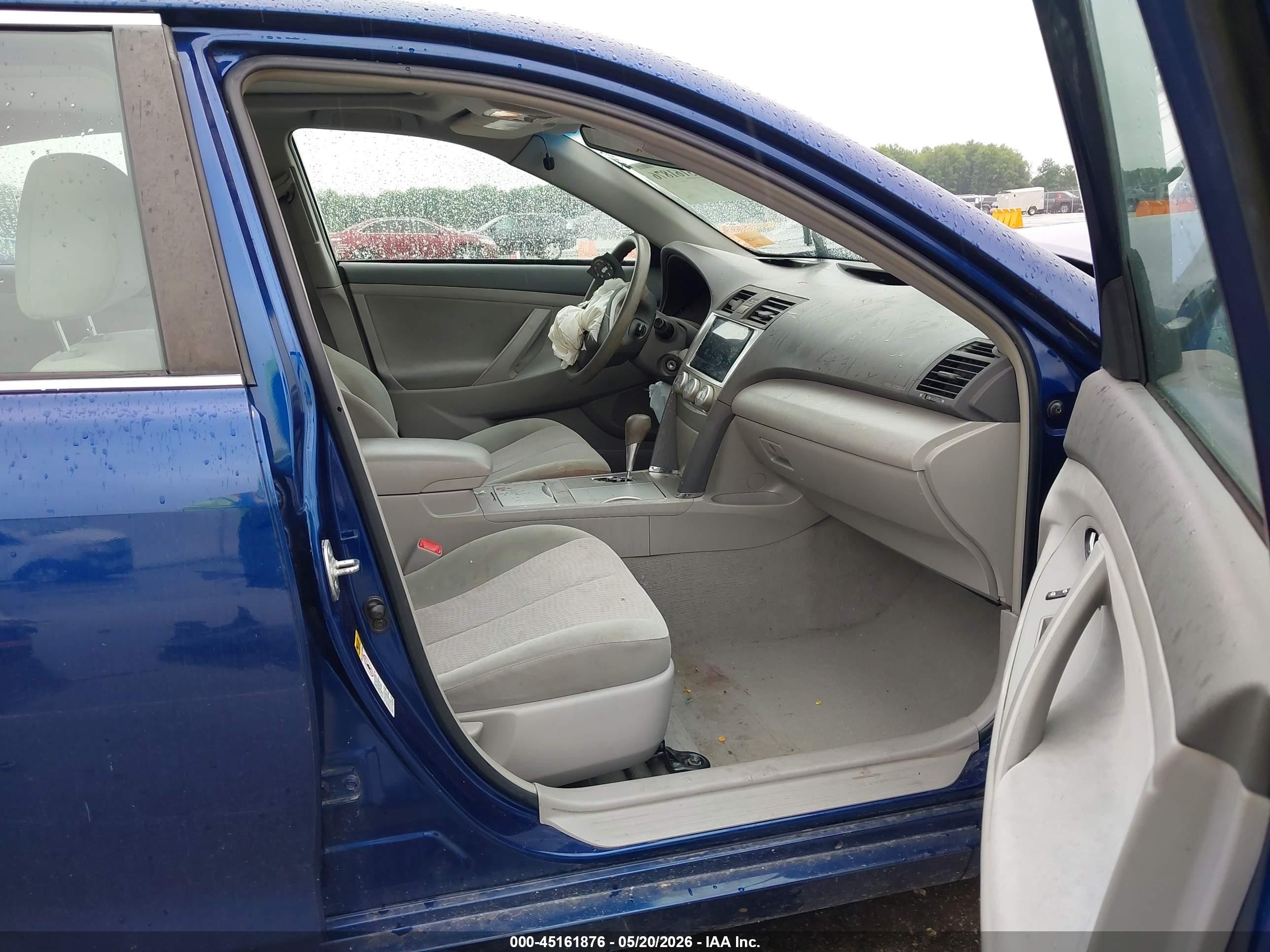 2011 Toyota Camry Le Blue vin: 4T1BF3EK4BU621851