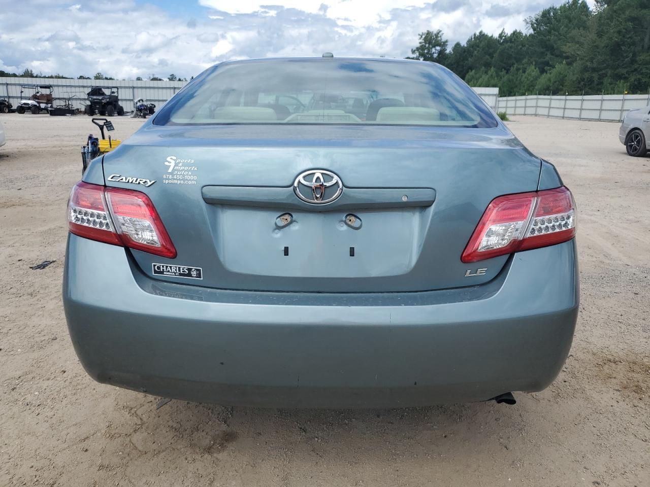 2011 Toyota Camry Base Turquoise vin: 4T1BF3EK4BU634504