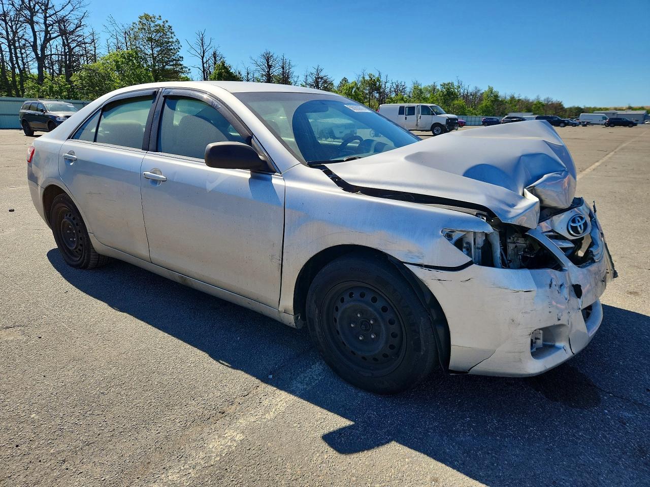 2011 Toyota Camry Base Silver vin: 4T1BF3EK4BU639931
