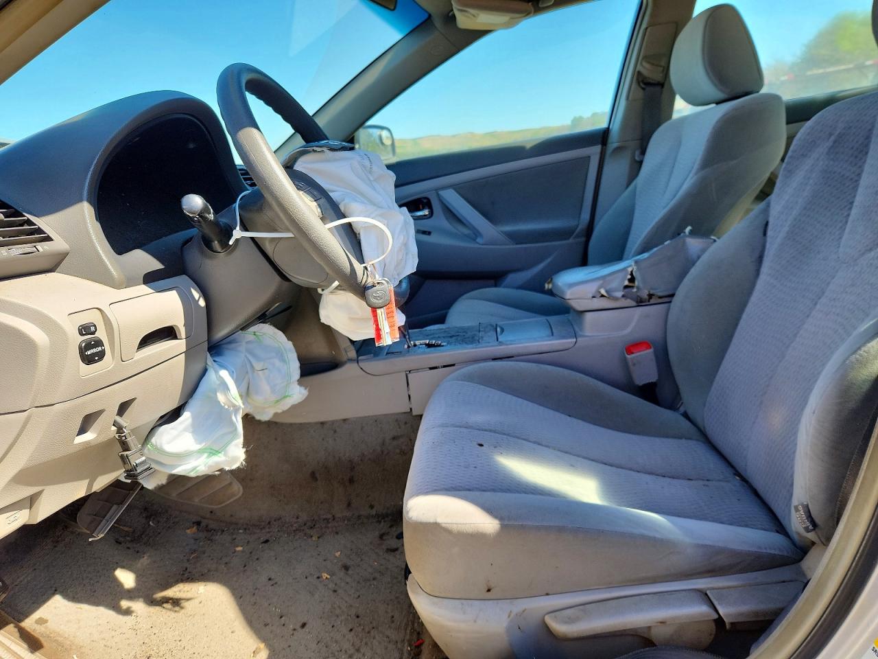 2011 Toyota Camry Base Silver vin: 4T1BF3EK4BU639931