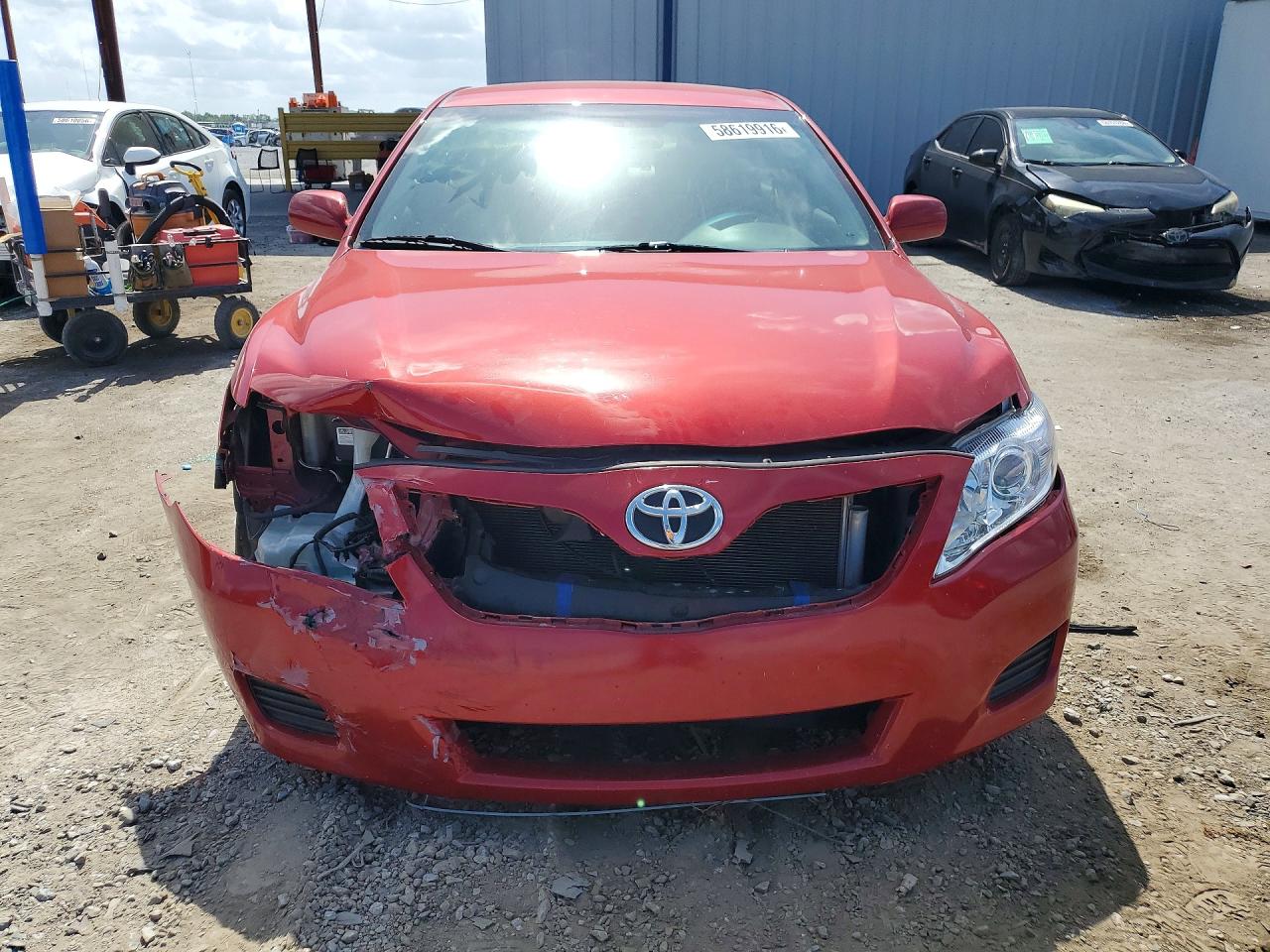 2011 Toyota Camry Le Red vin: 4T1BF3EK4BU641405