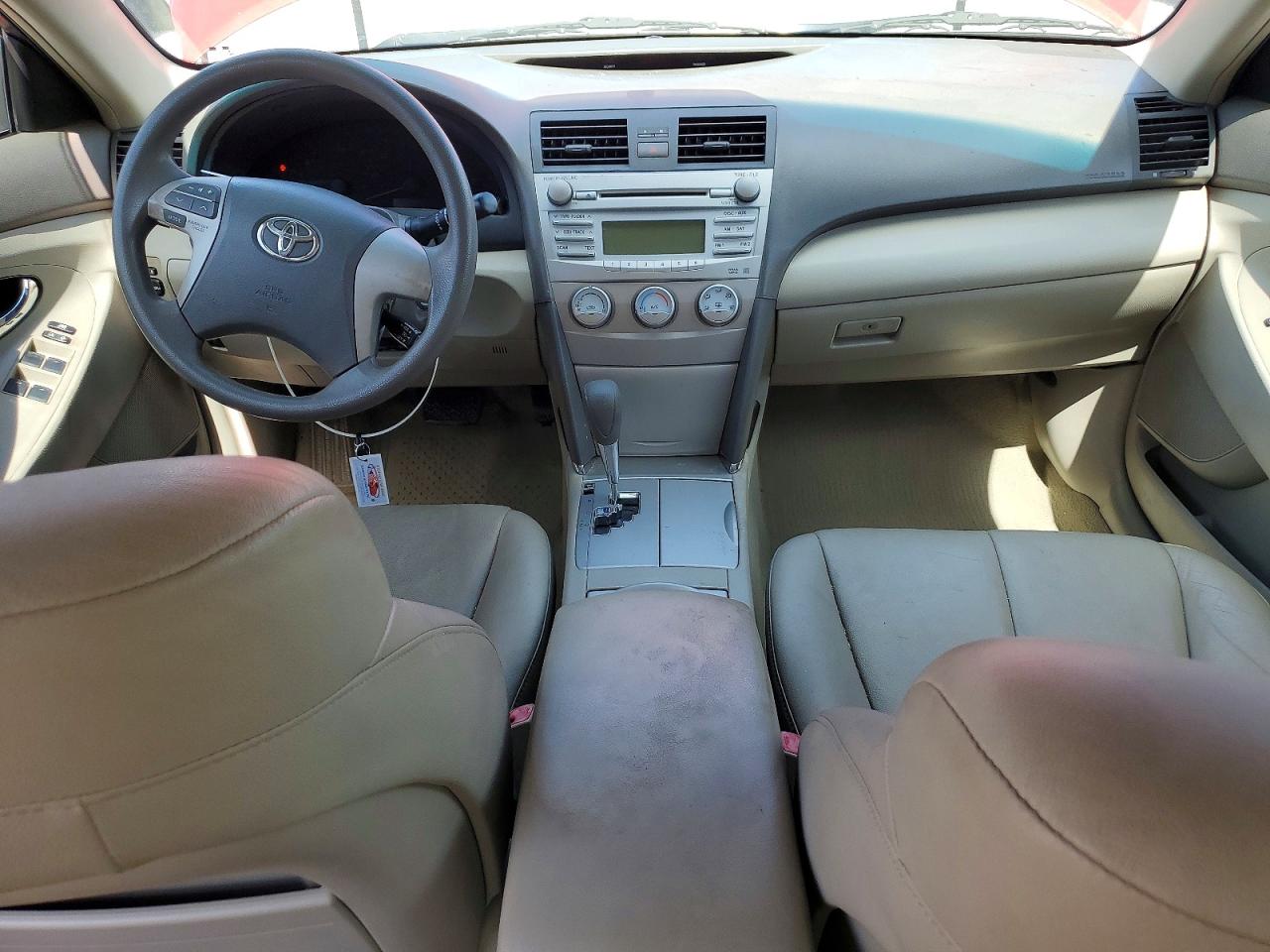 2011 Toyota Camry Le Red vin: 4T1BF3EK4BU641405