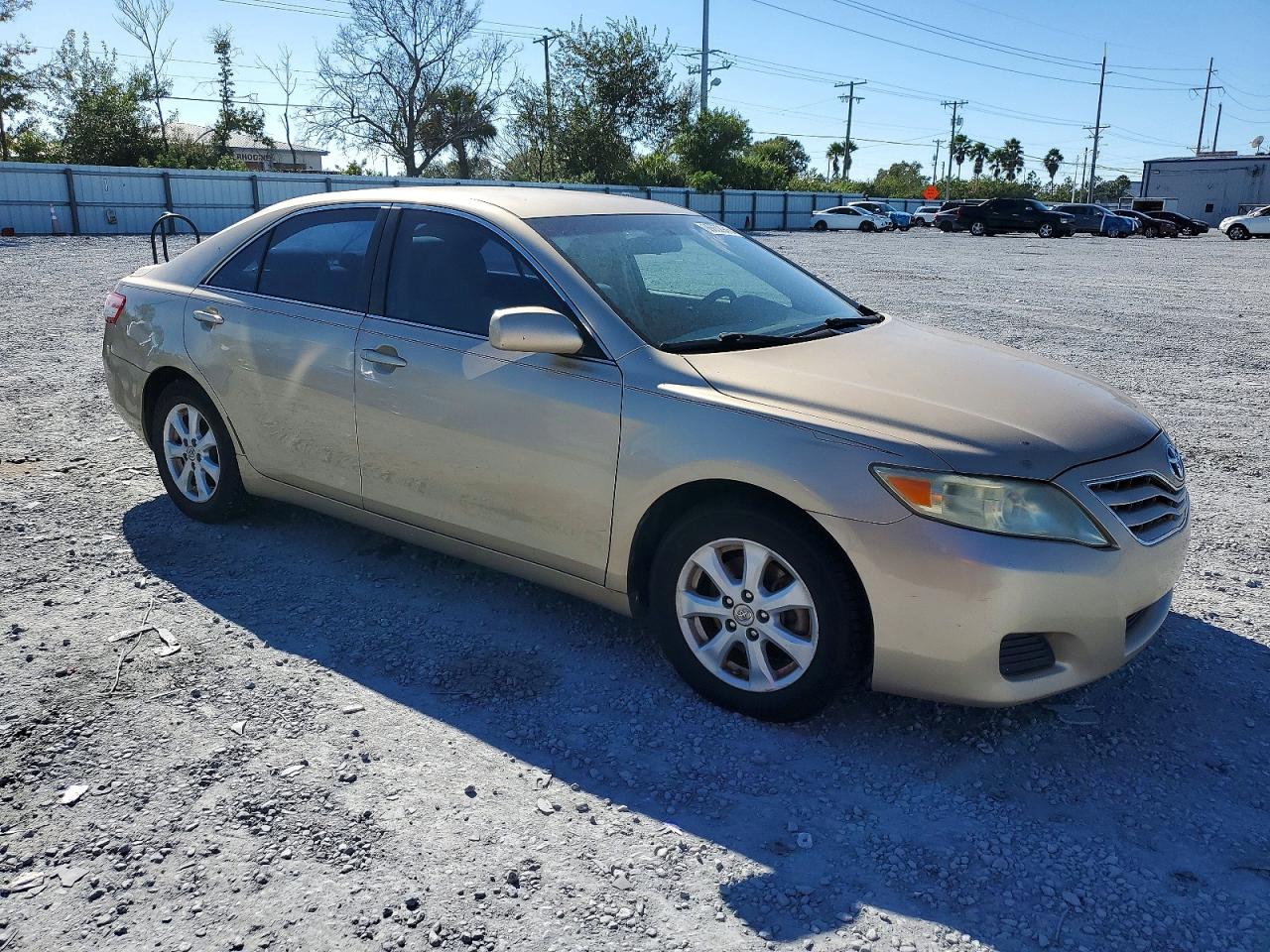 2011 Toyota Camry Base Gold vin: 4T1BF3EK4BU642053